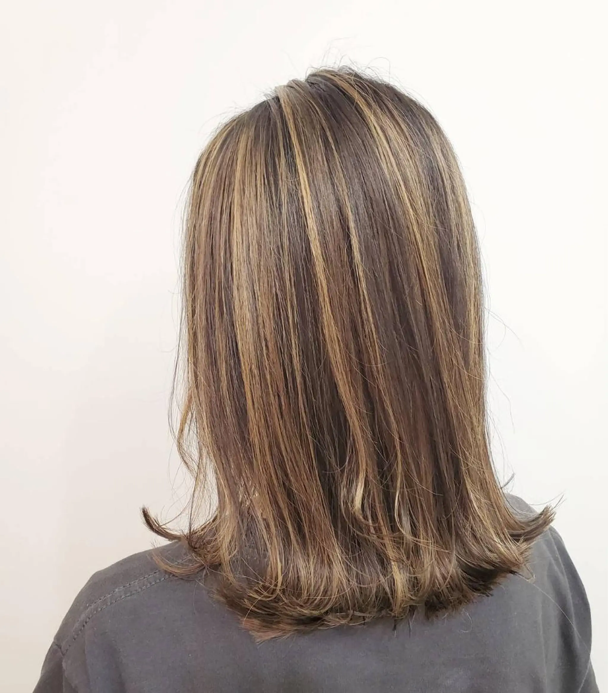 ミディアム 派手髪支持率No1 Eisukeのヘアスタイル