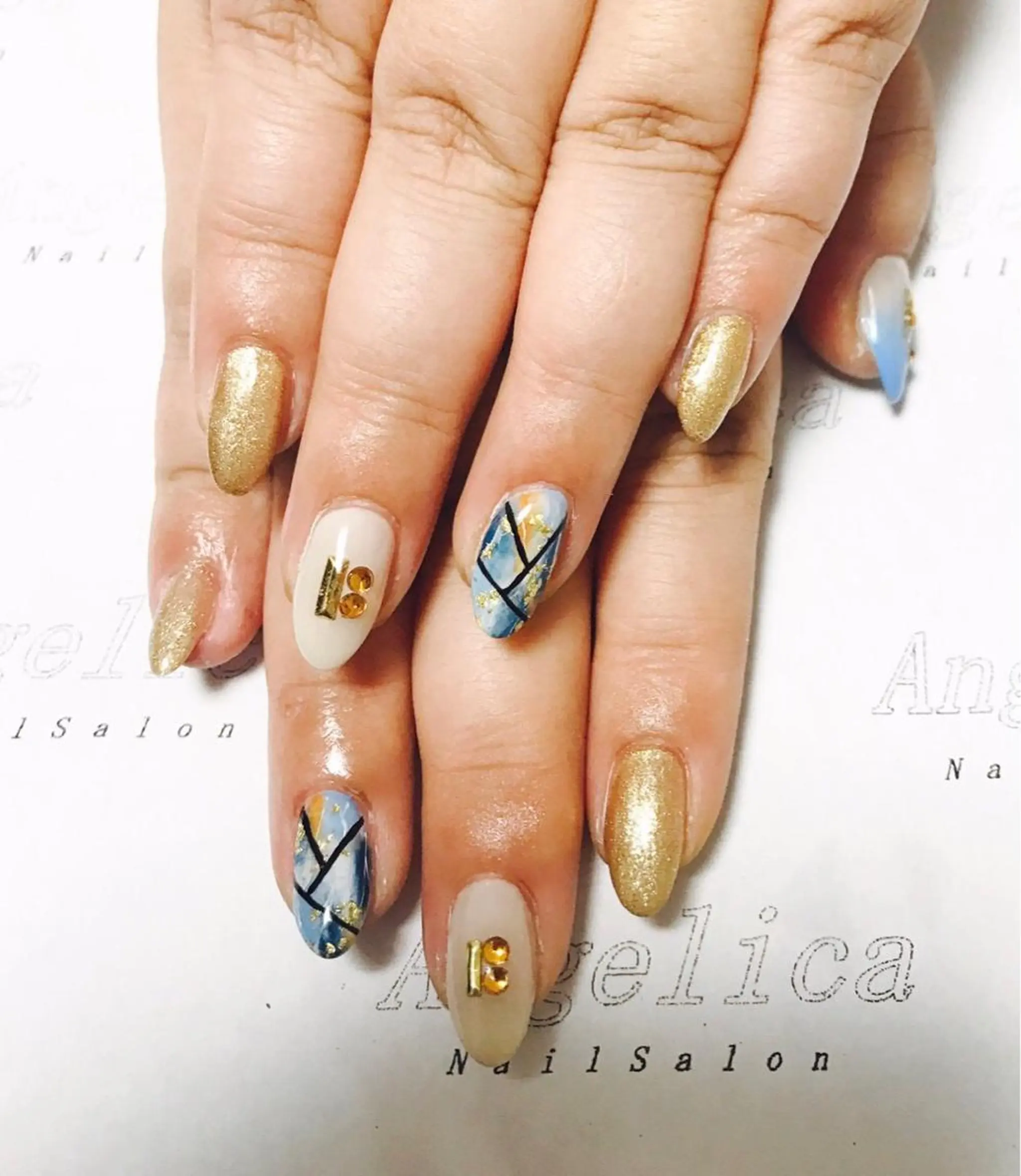 ネイル ハンドネイル Angelica ネイリストのネイルデザイン