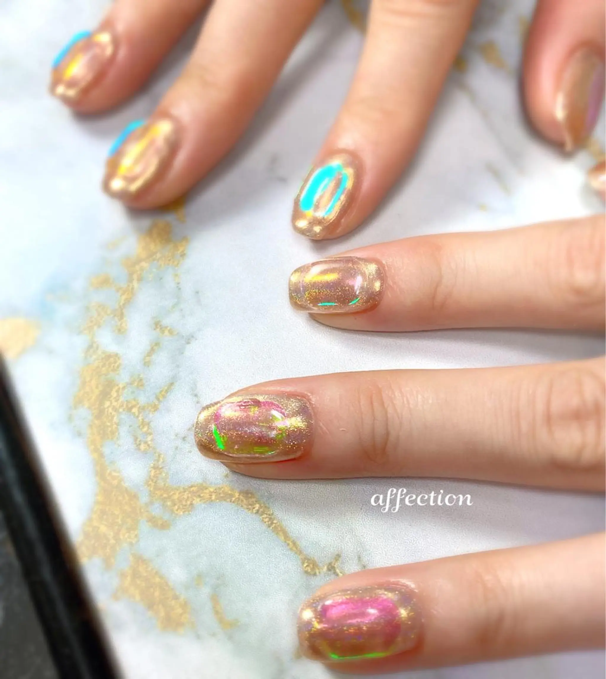 ネイル オーロラネイル affection 9のネイルデザイン