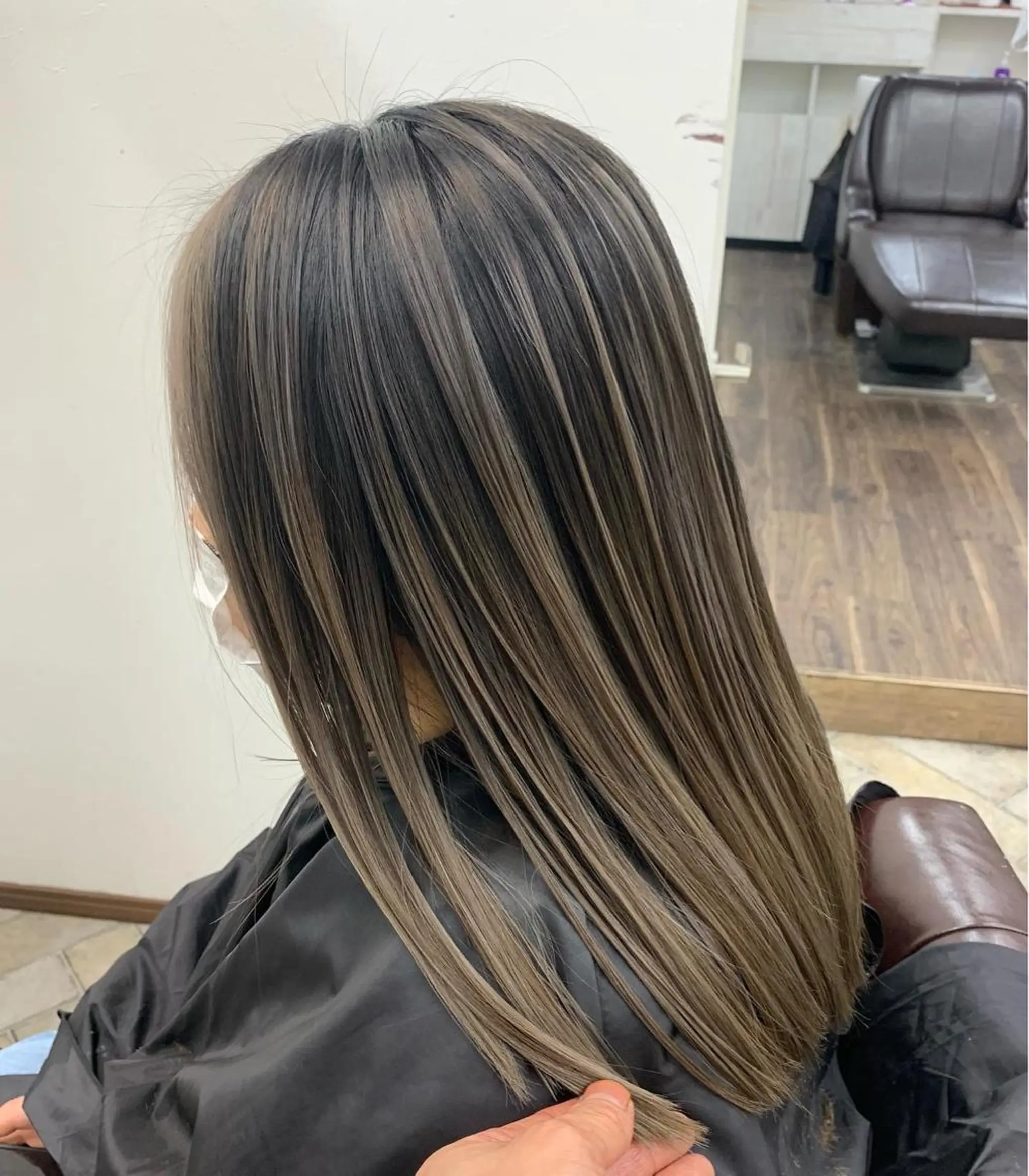 ロング カラー バレイヤージュ レイヤーカット ヘアカラー セイヤ セイヤのヘアスタイル