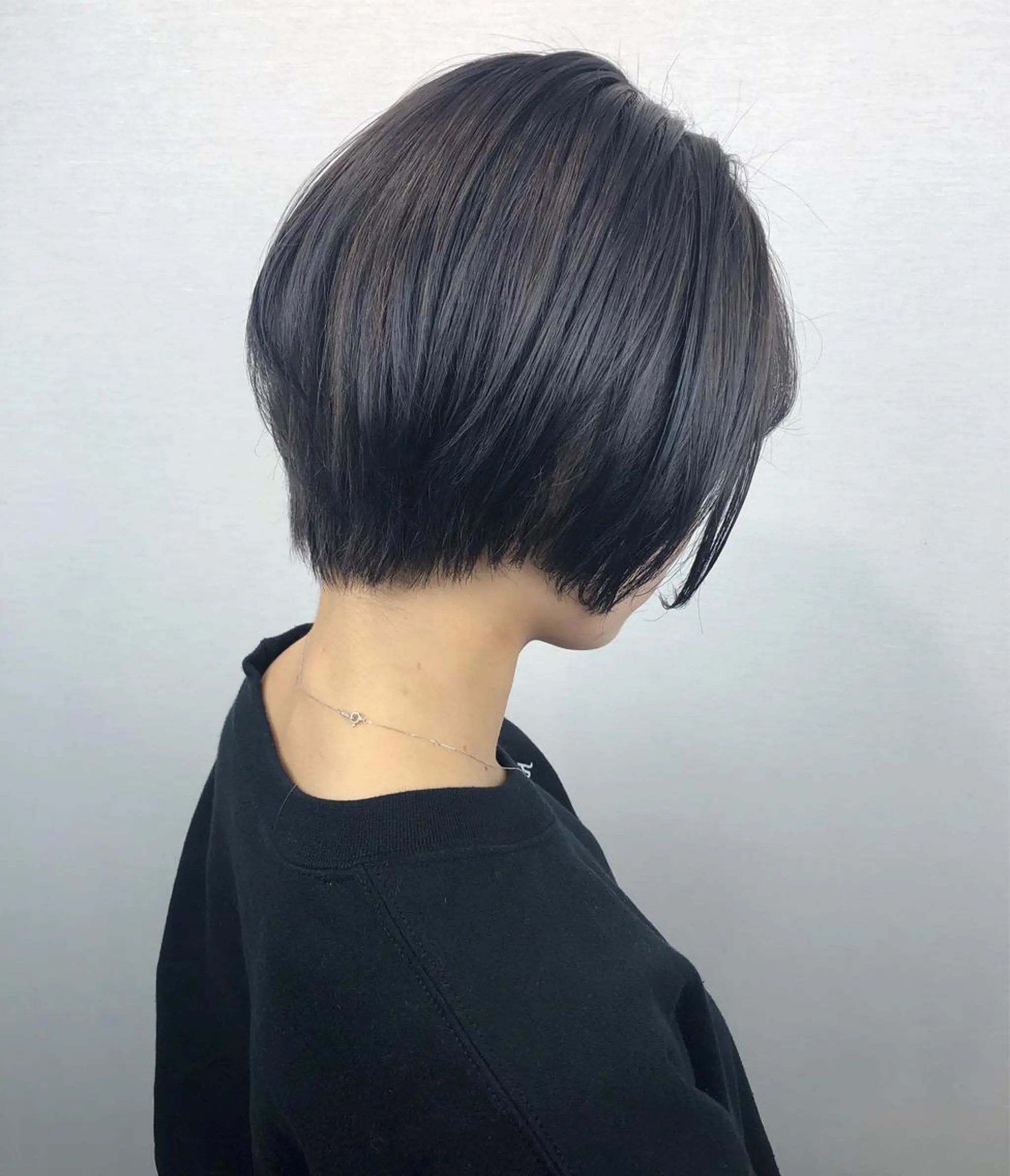ショート カラー ダブルカラー ハイトーンカラー ラベンダーカラー ラベンダーグレー ヘアカラー 🤍2nd🤍田所 美希のヘアスタイル