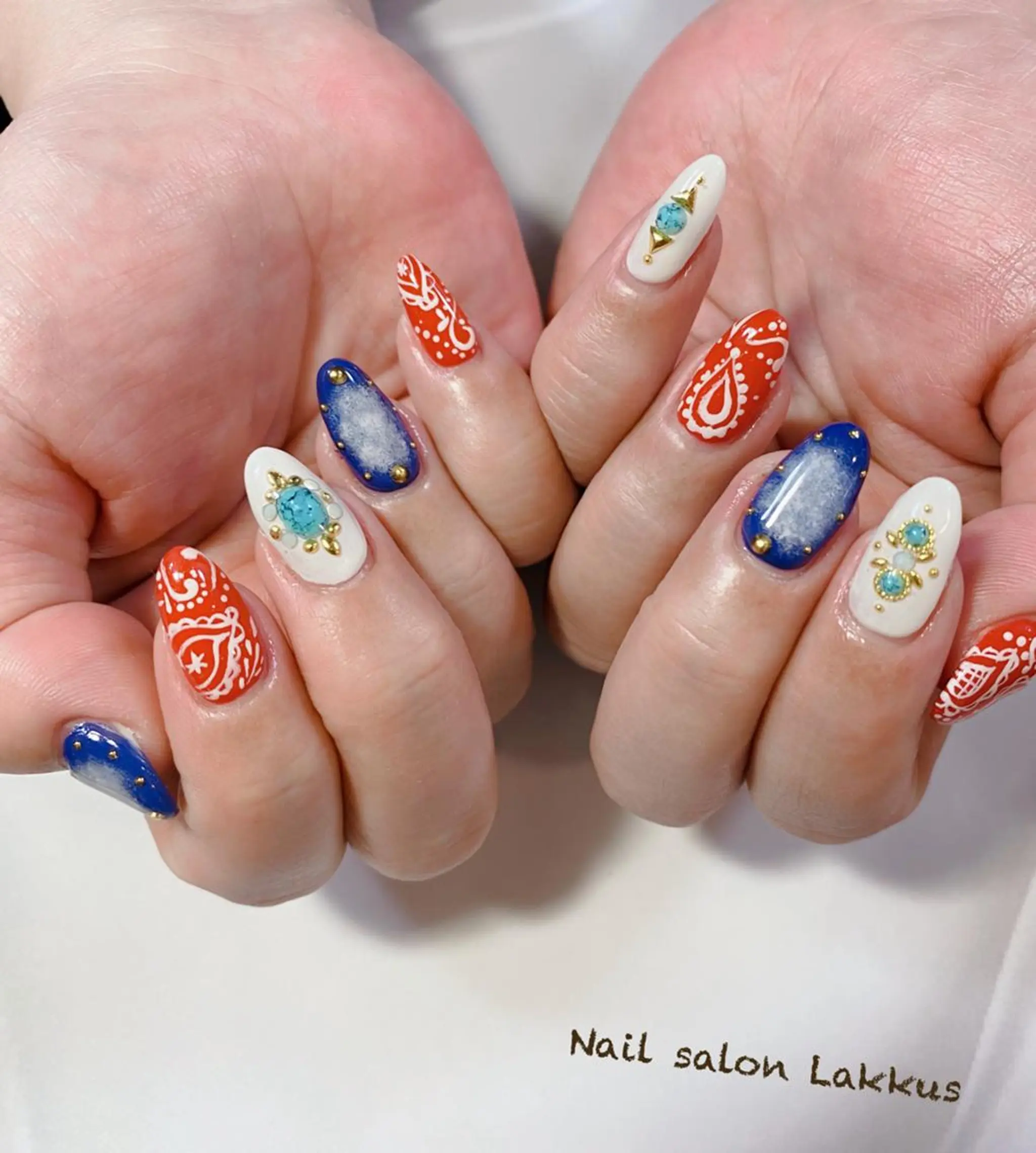 ネイル Lakkus T－CHIのネイルデザイン