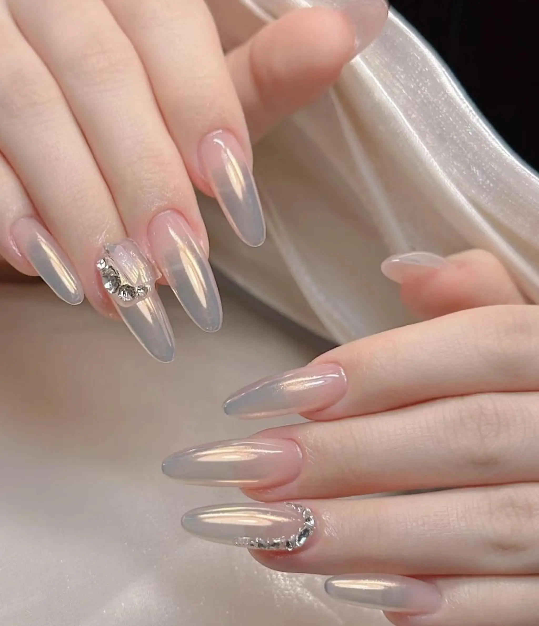 ネイル VIVIAN リサのネイルデザイン