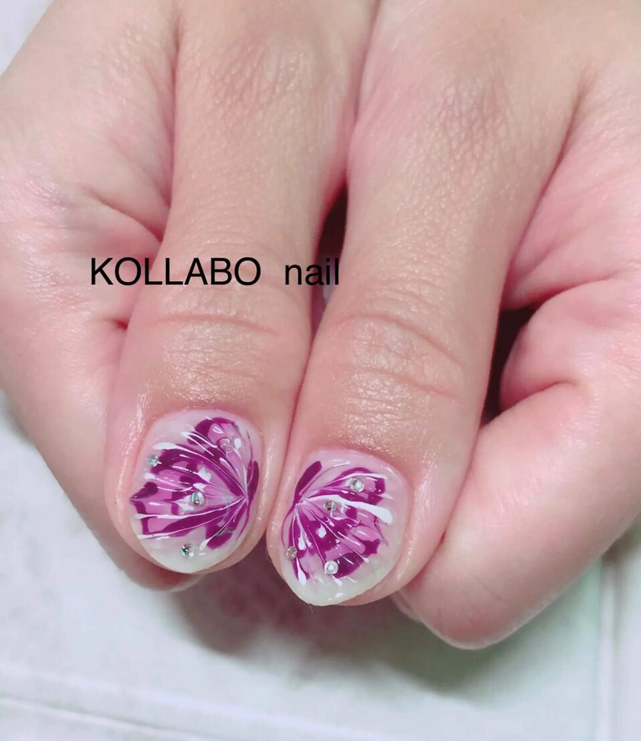 ネイル ホログラムネイル キラキラネイル ニュアンスネイル ピンク ストーンネイル KOLLABO nailのネイルデザイン