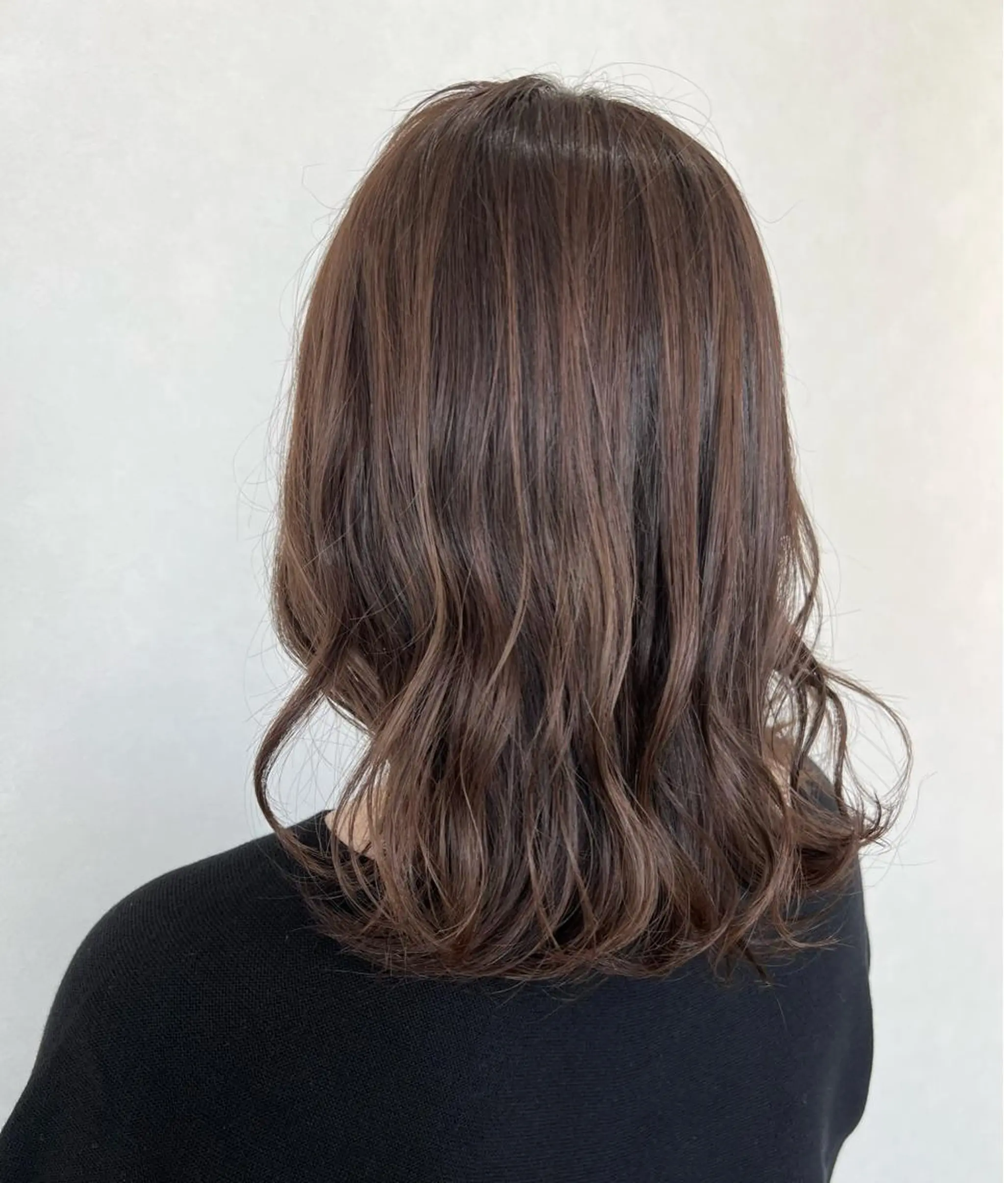 ミディアム ヘアカラー トリートメント ショート/白髪ぼかし 君和田若菜のヘアスタイル