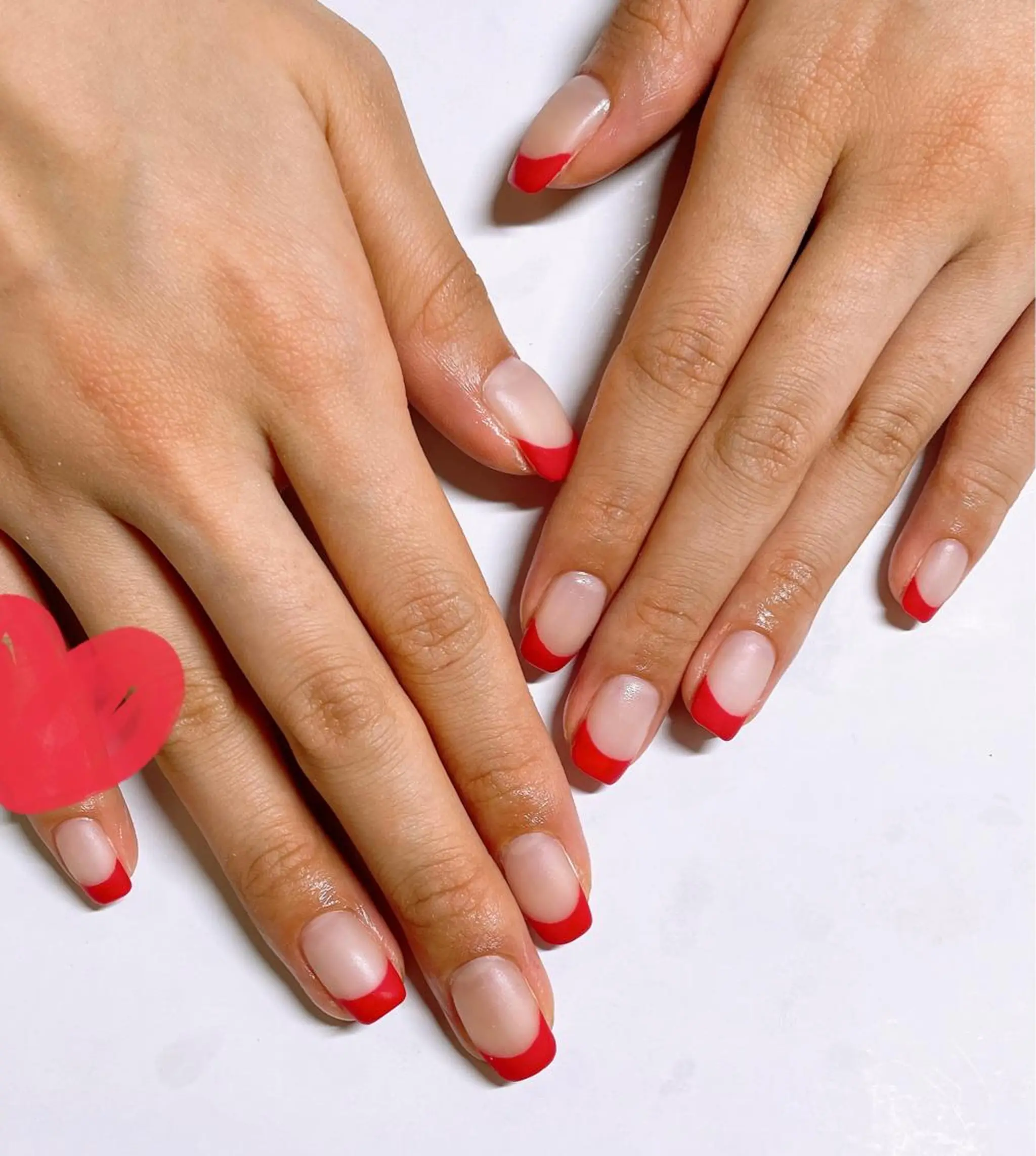 ネイル マットネイル ハンドネイル VIERU 🌈🎀💖のネイルデザイン