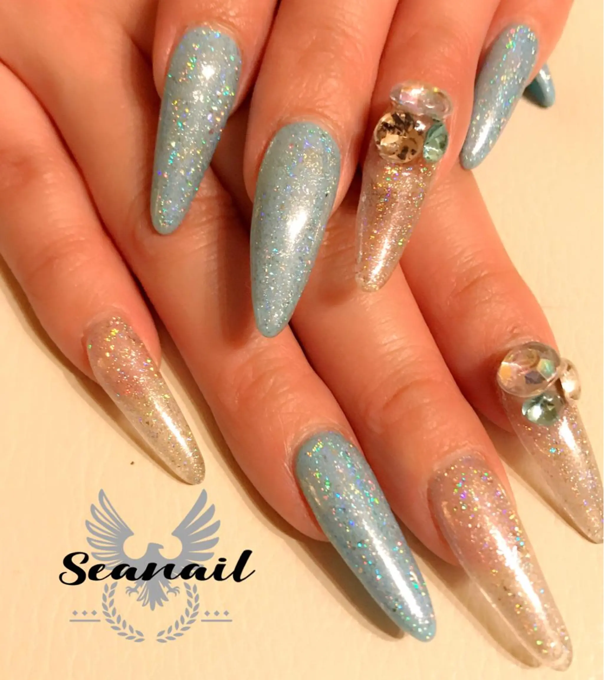 ネイル アートネイル フットネイル ジェルネイル 持ち込み 赤色 小尾 栞のネイルデザイン