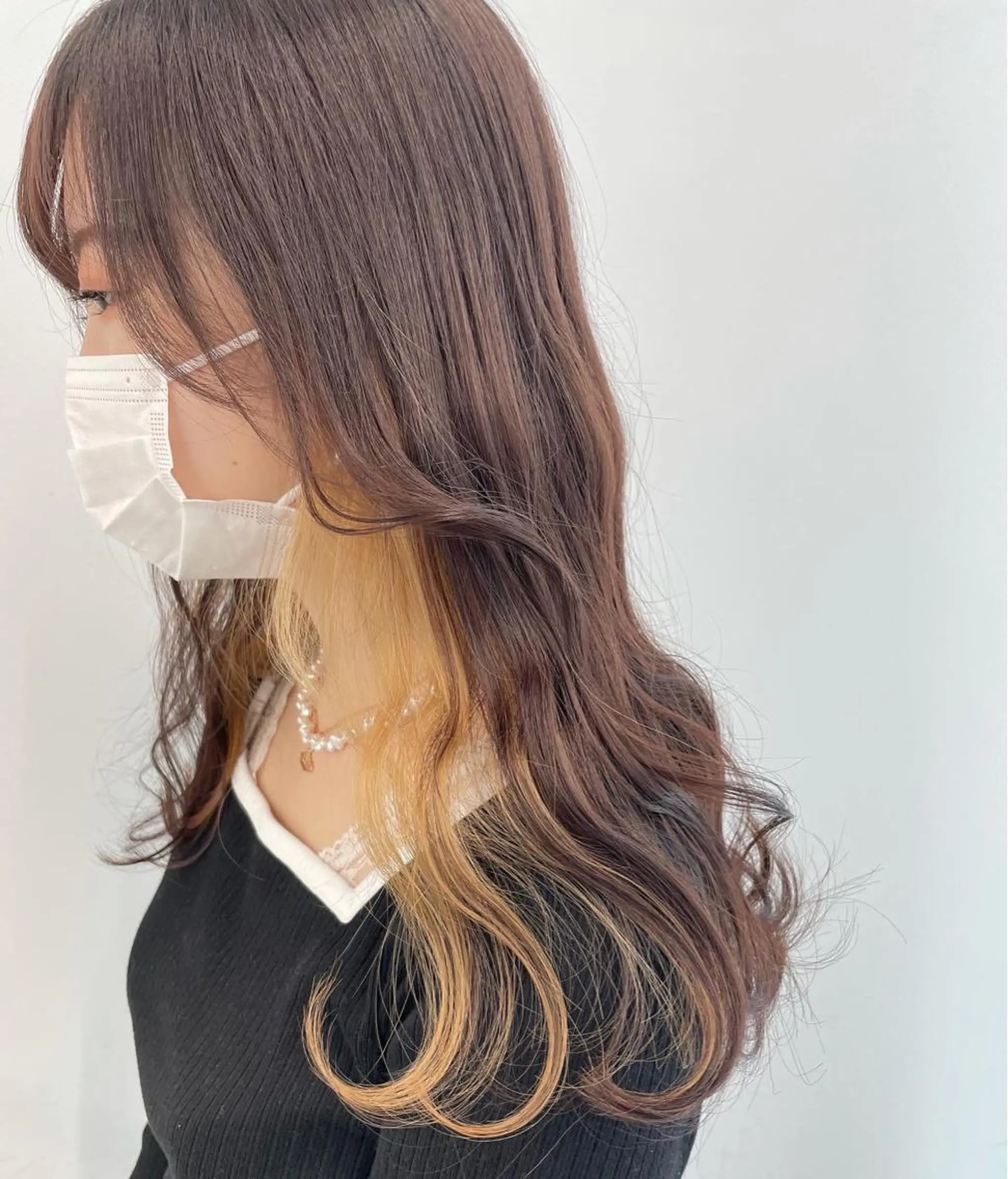 ミディアム カラー ヘアアレンジ ベージュカラー ブリーチ イヤリングカラー ヘアカラー トリートメント 🦄インナーカラー 🦄貫井彩花のヘアスタイル