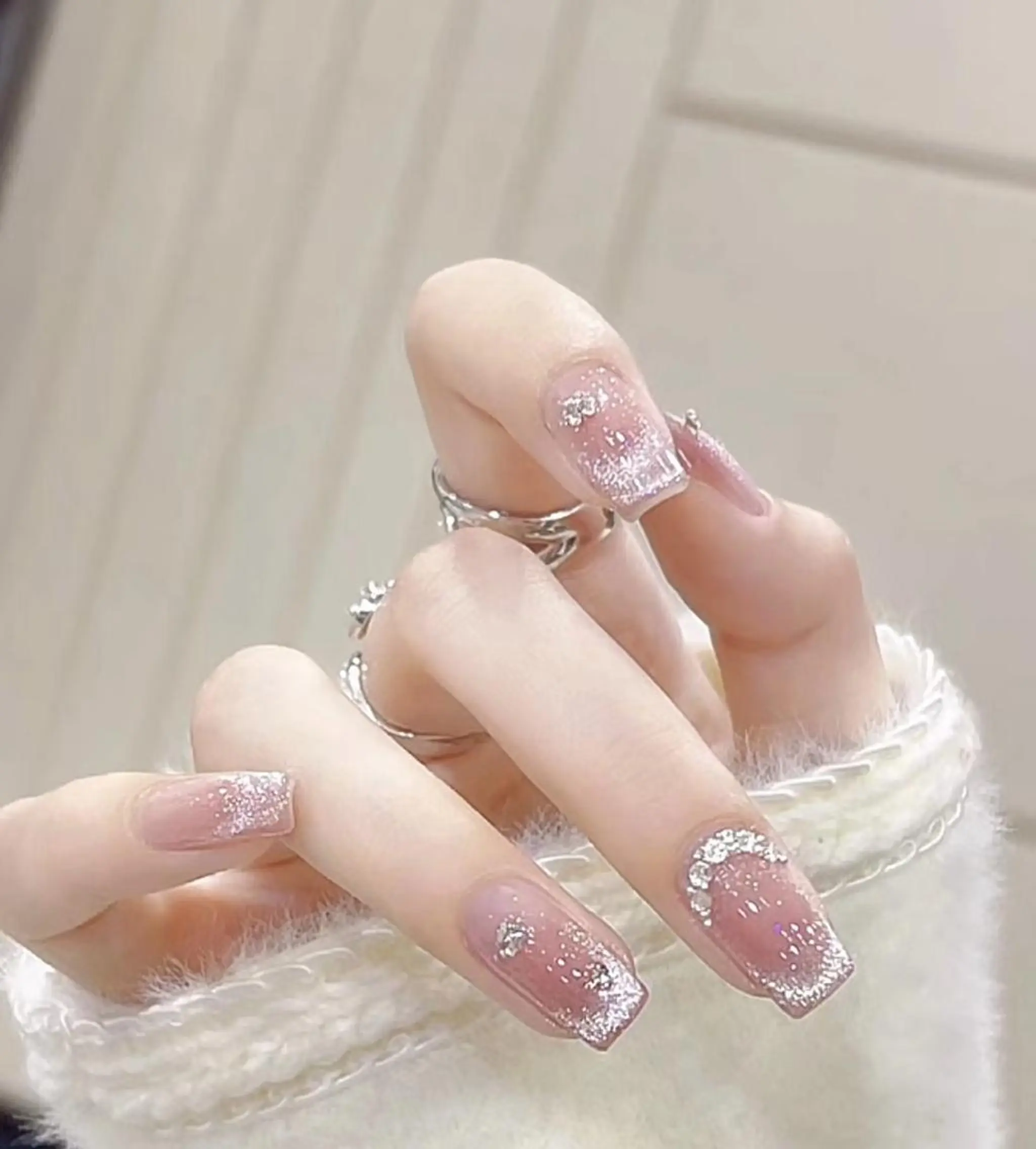 ネイル マグネットネイル AB マツエクネイルサロンのネイルデザイン