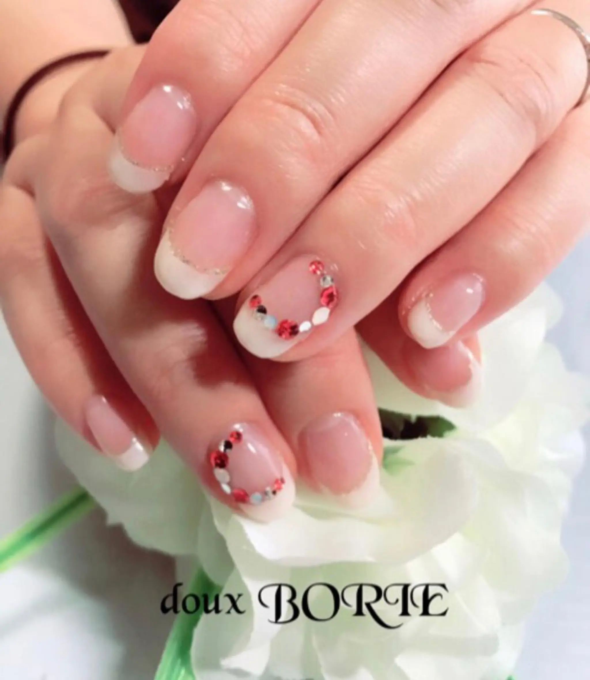 ネイル ハンドネイル doux BORIEのネイルデザイン