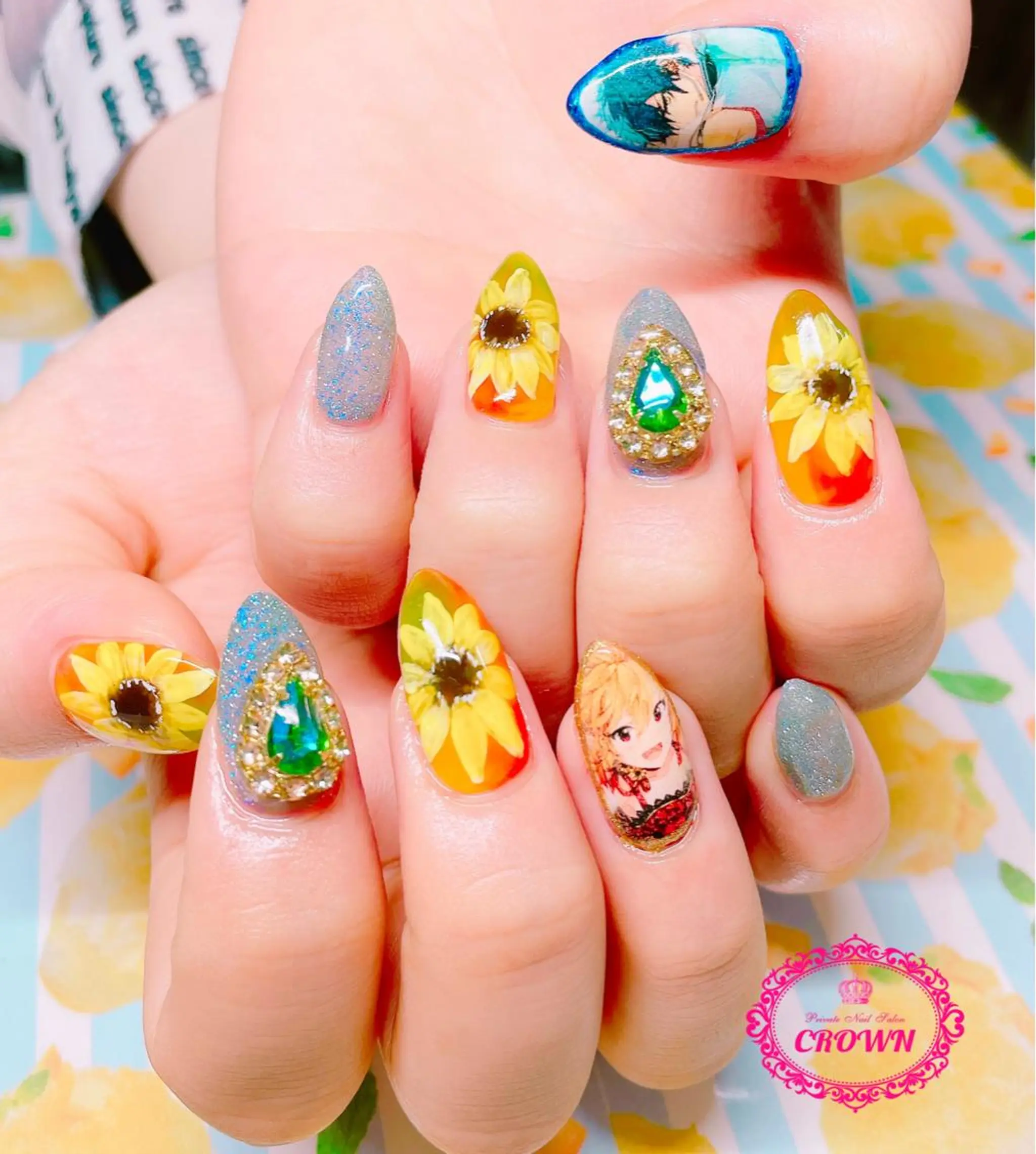 ネイル ハンドネイル CROWN プライベートサロンのネイルデザイン