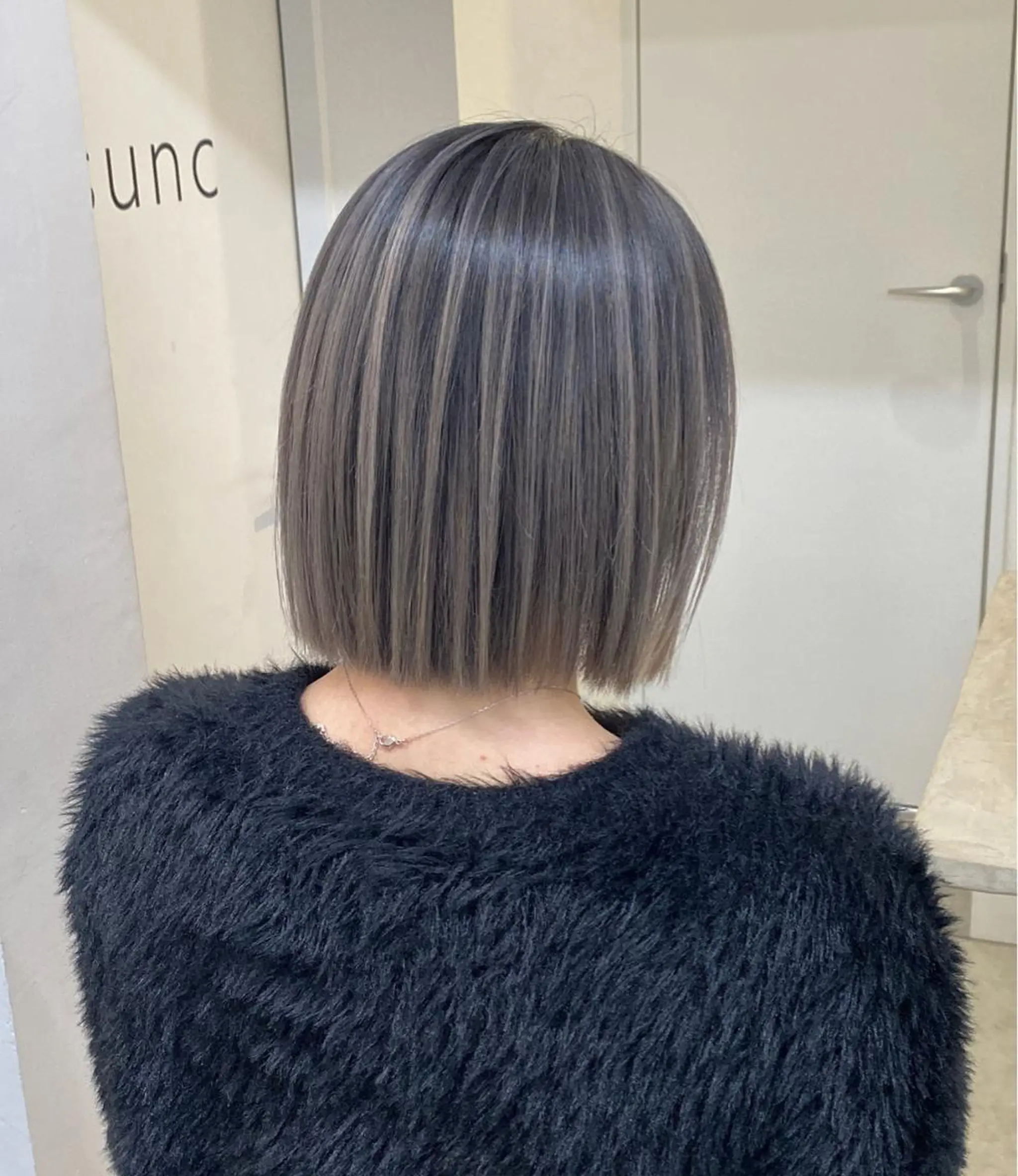 ショート カラー ネイル マツエク・マツパ アイブロウ カット ヘアカラー ハイライト、レイヤー カット/西梅田/中西のヘアスタイル