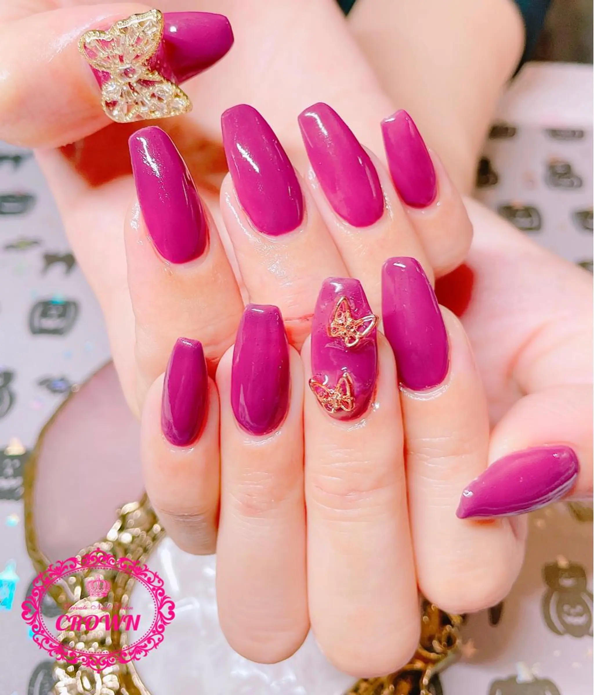 ネイル CROWN プライベートサロンのネイルデザイン