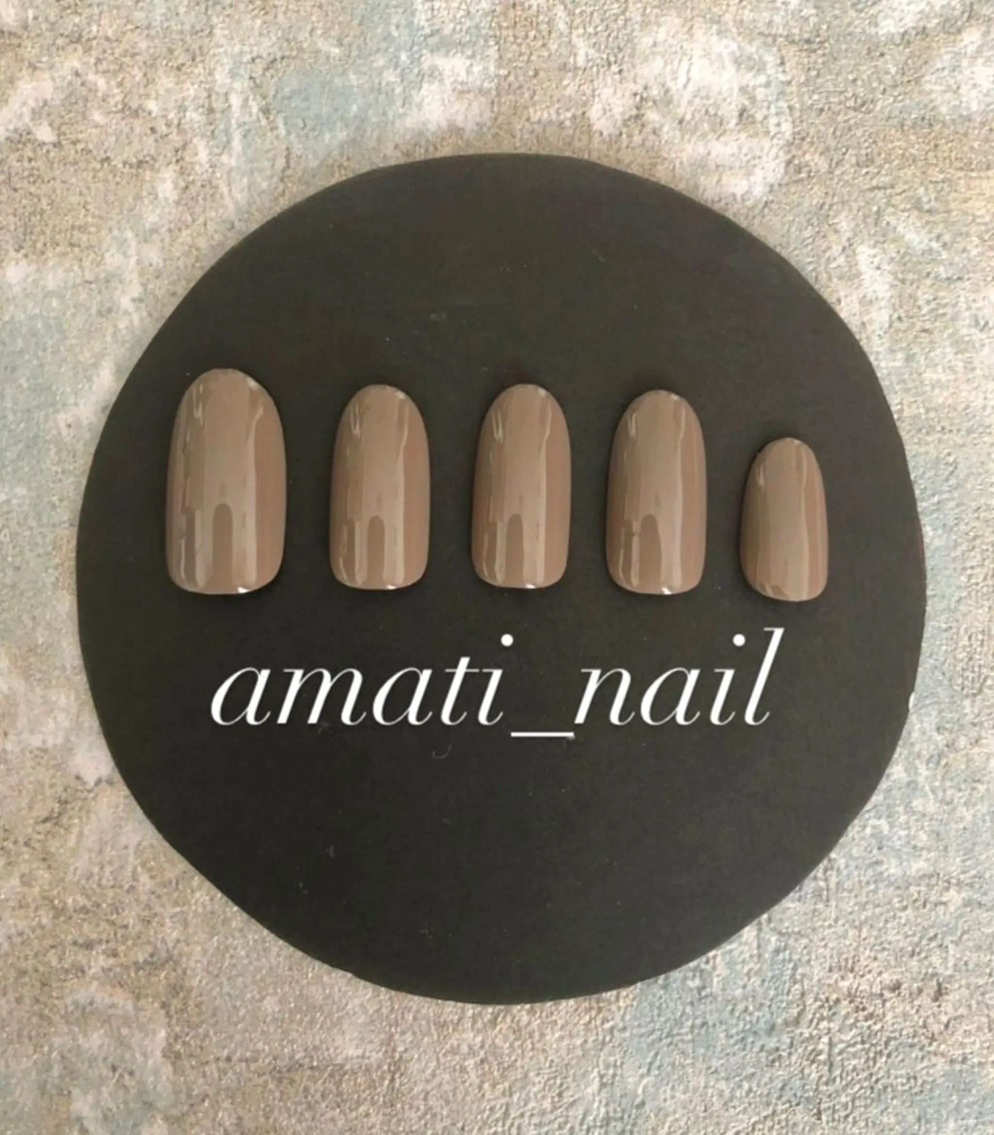 ネイル ブラウン ジェルネイル ワンカラーネイル amati_nail TAKAKOのネイルデザイン