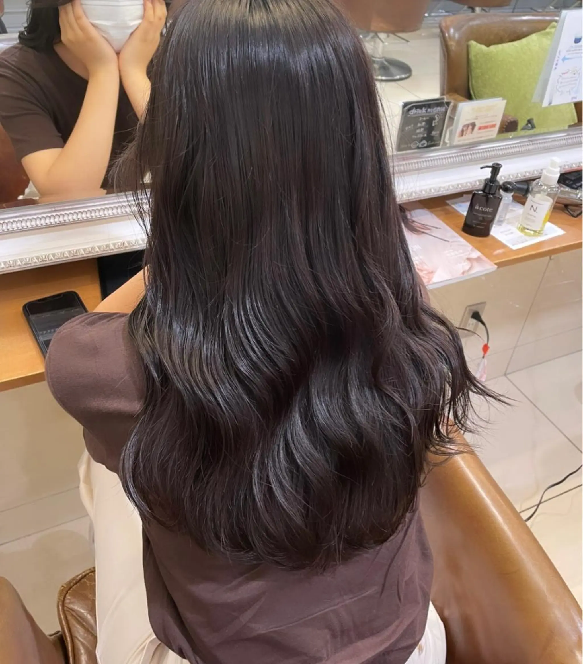 ロング カラー Neolive 千尋のヘアスタイル