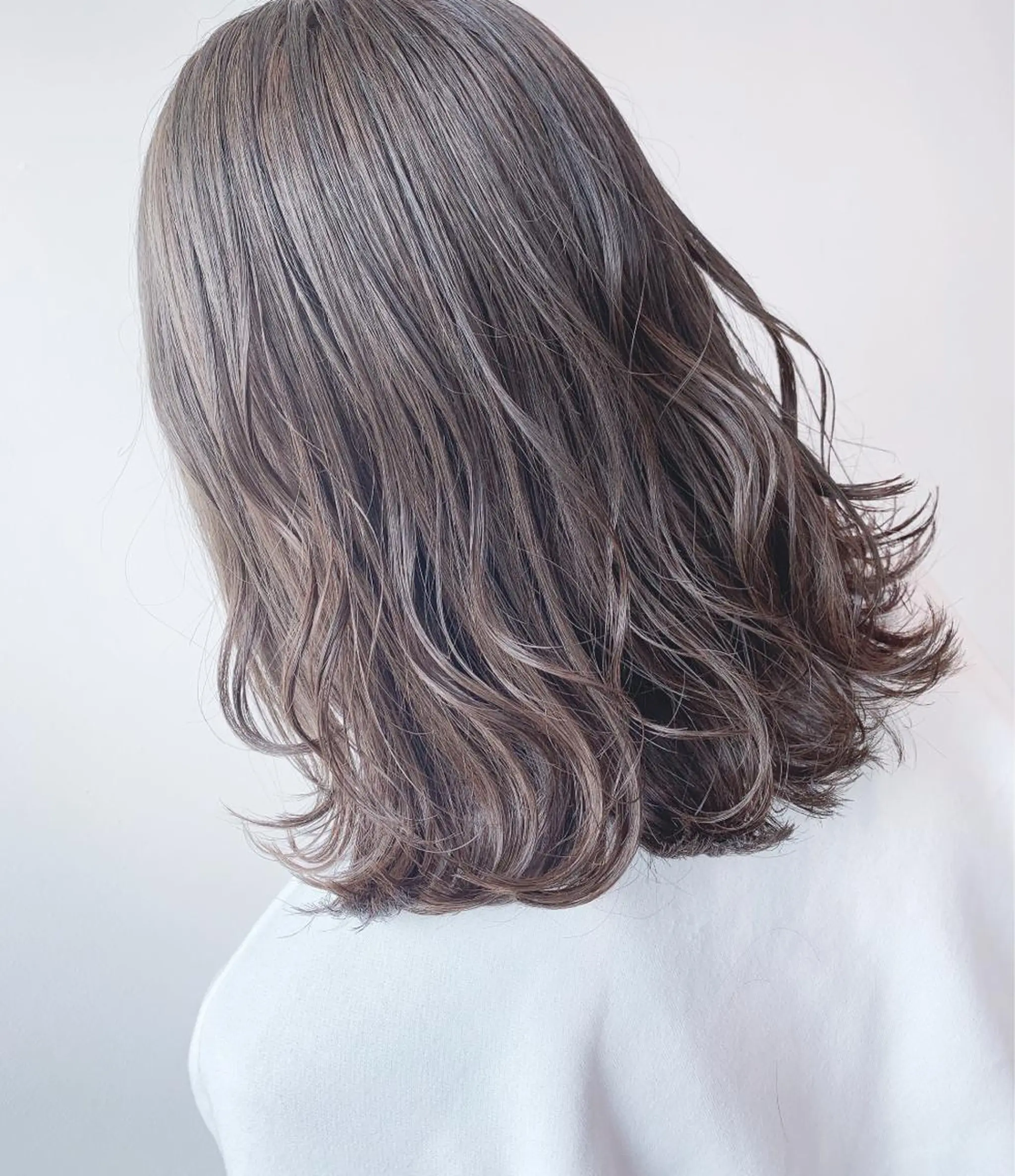 ミディアム カラー ヘアカラー トリートメント 🏆ウルフ/レイヤー 指名No.1山口圭佑のヘアスタイル