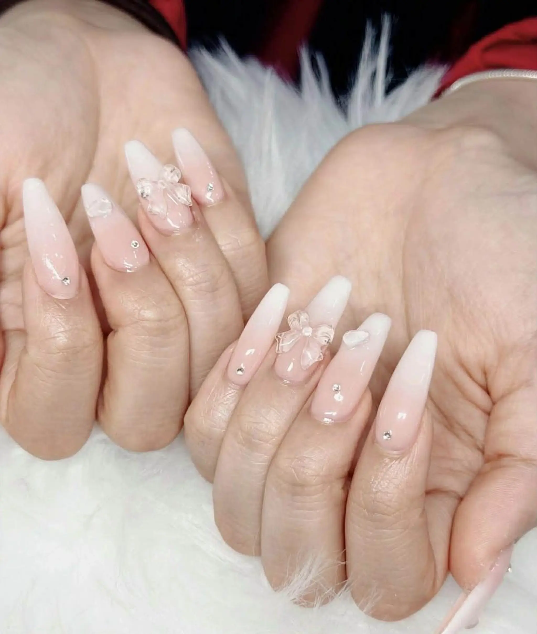 ロング カラー ベージュカラー グラデーションカラー ピンクカラー 韓国風ヘア Bling Salonのネイルデザイン