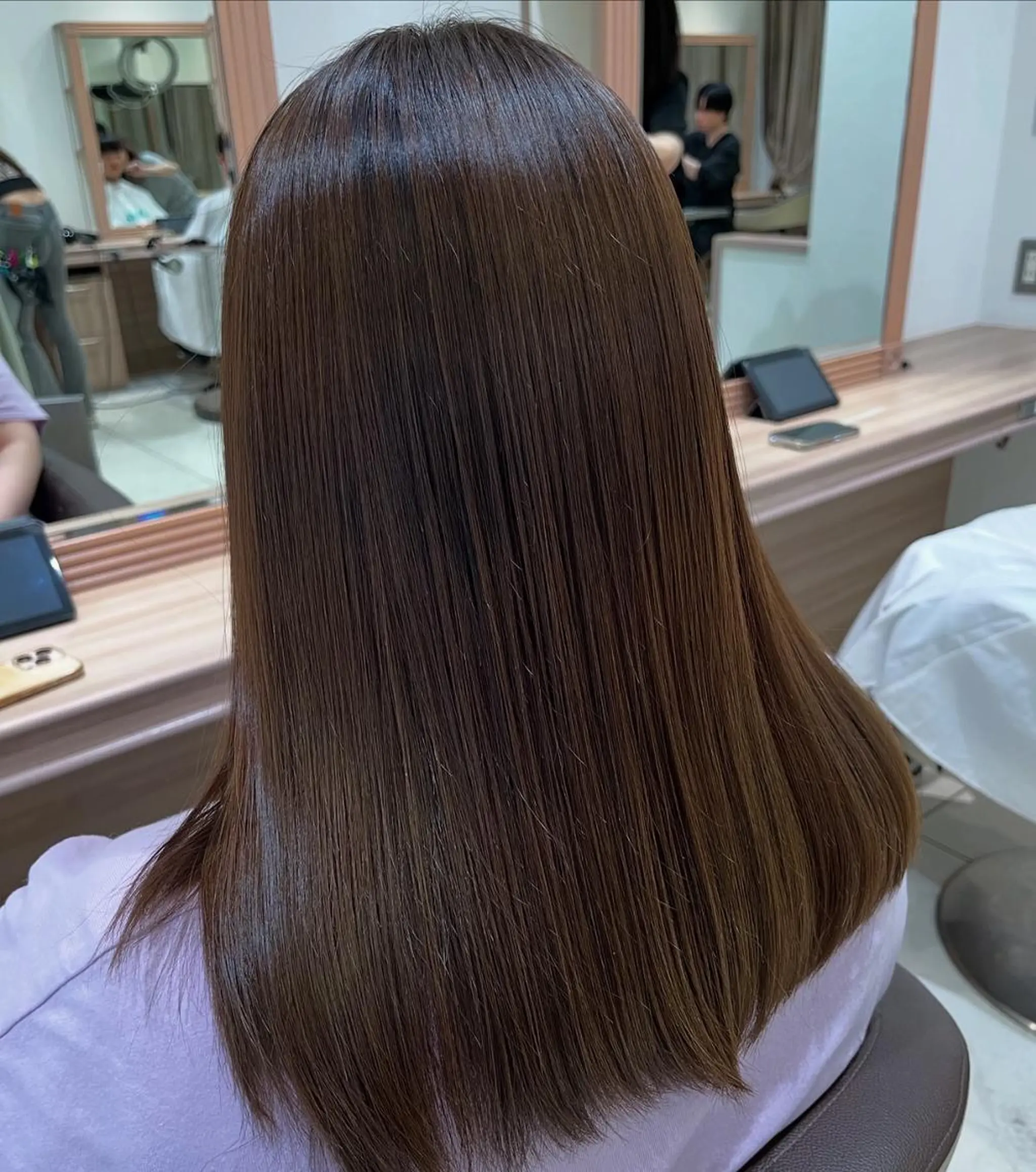 カラー セミロング 江頭 捺希のヘアスタイル