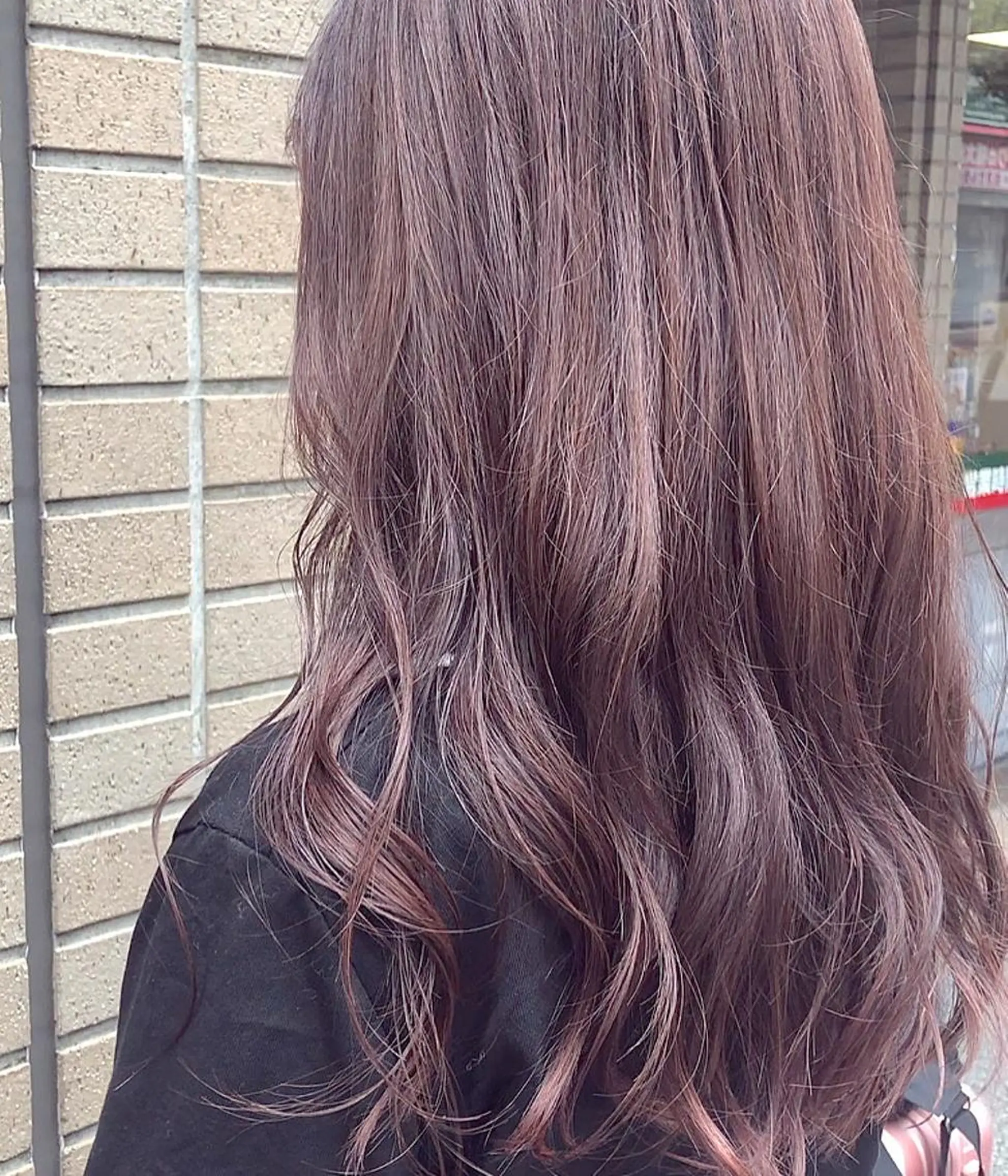 ロング カラー ベージュカラー ブリーチ ブリーチなしカラー ピンクカラー ピンクベージュ レイヤーカット/ ハイライト　千咲季のヘアスタイル