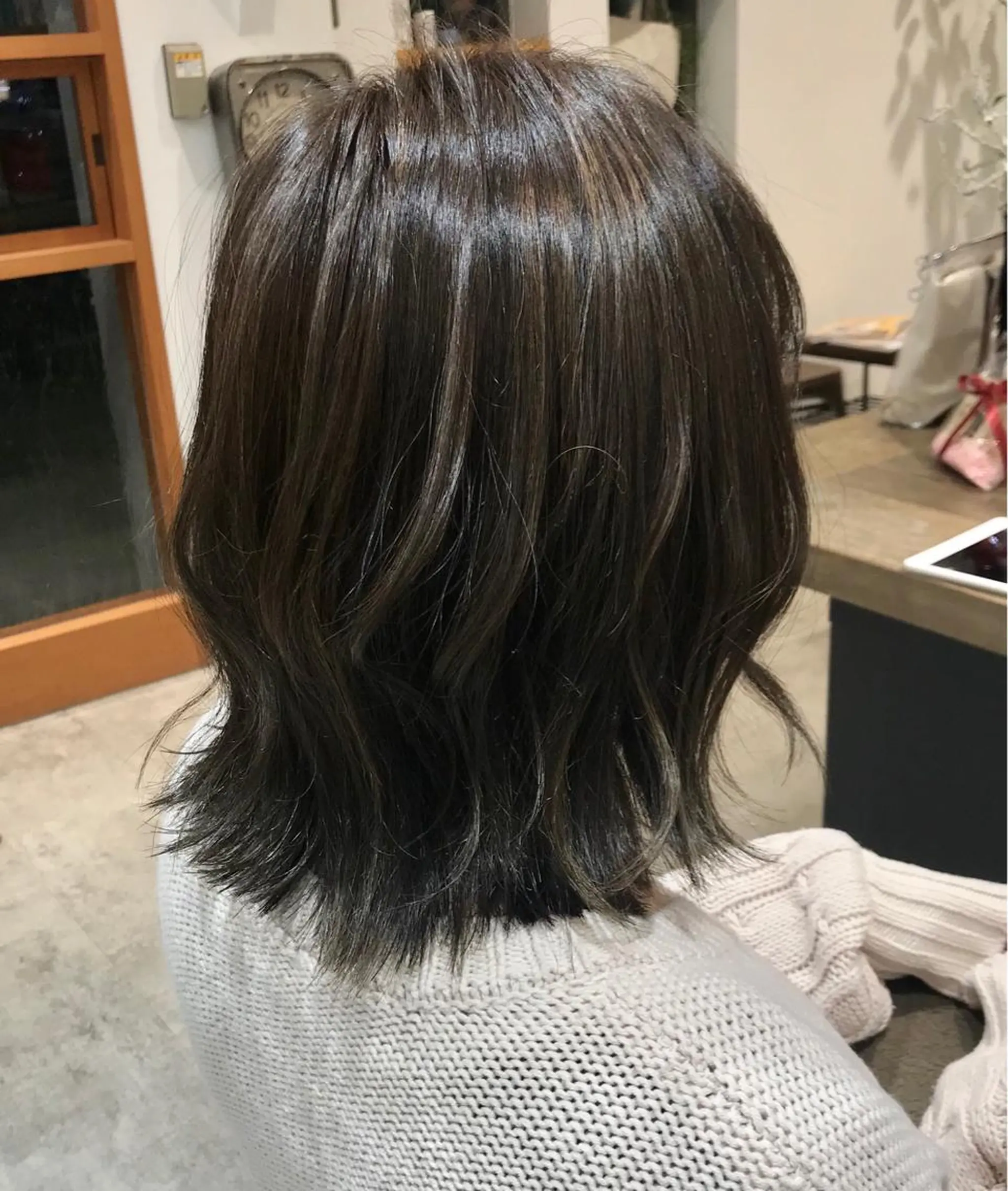ミディアム カラー ヘアアレンジ 透明感カラー グレージュ ハイライトカラー ハイライト カット ヘアカラー 似合わせレイヤー/ 美髪縮毛矯正/ミナエのヘアスタイル