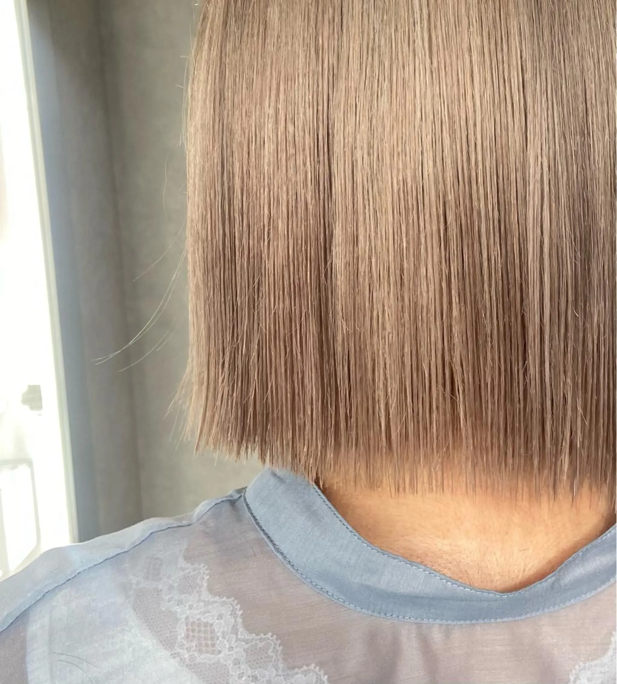 ショート カラー ベージュカラー ミルクティーベージュ 髪質改善 トリートメント ヘアセット🎀パーマ Tsubasaのヘアスタイル