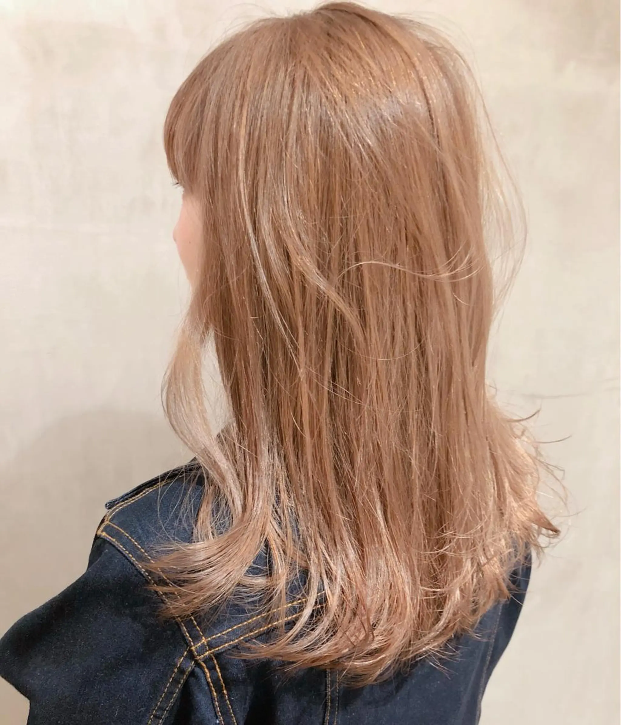 ミディアム カラー ブロンド オレンジ ヘアカラー トリートメント 大西 直人のヘアスタイル