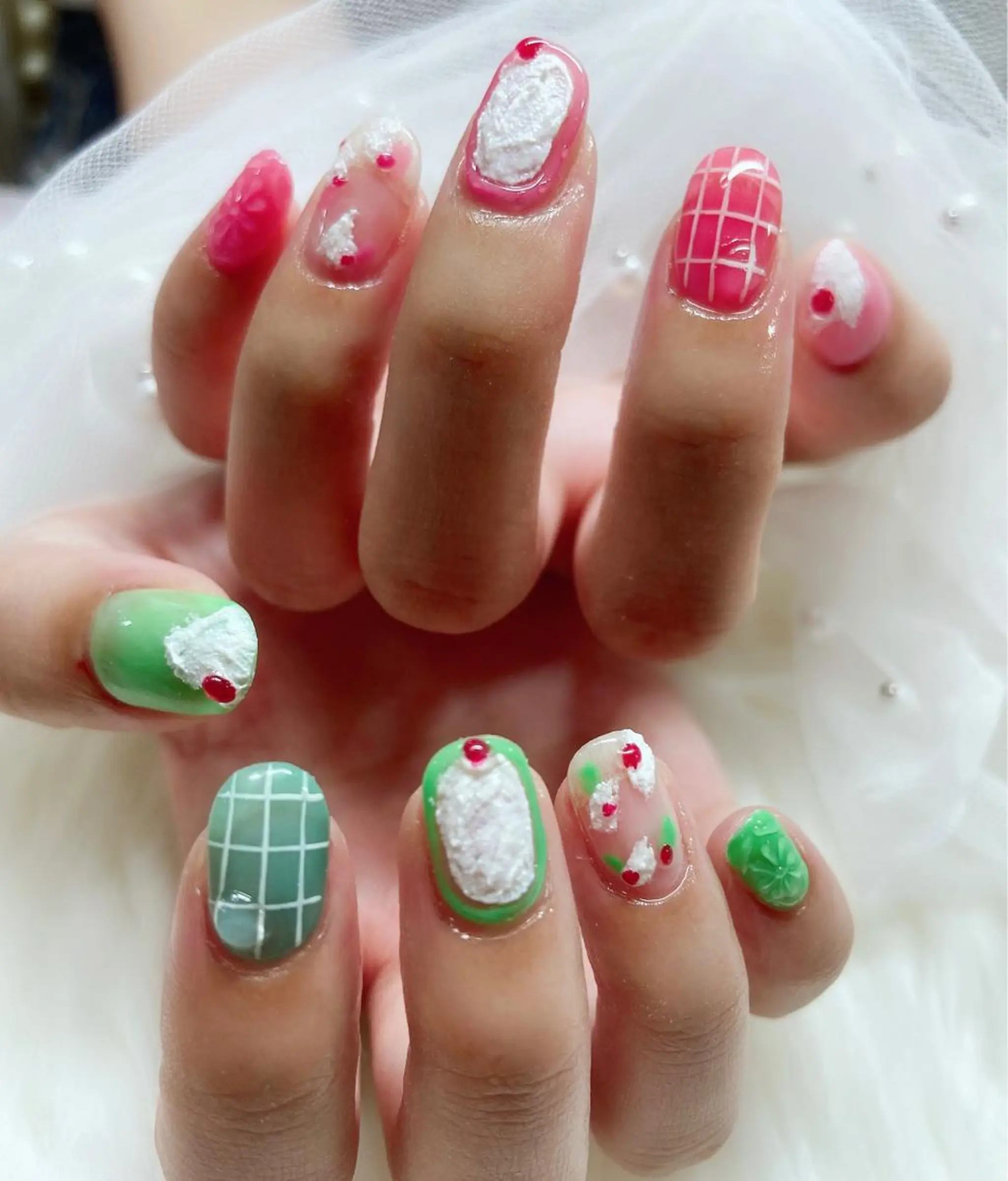 ネイル ハンドネイル ＆ME アンドミーのネイルデザイン