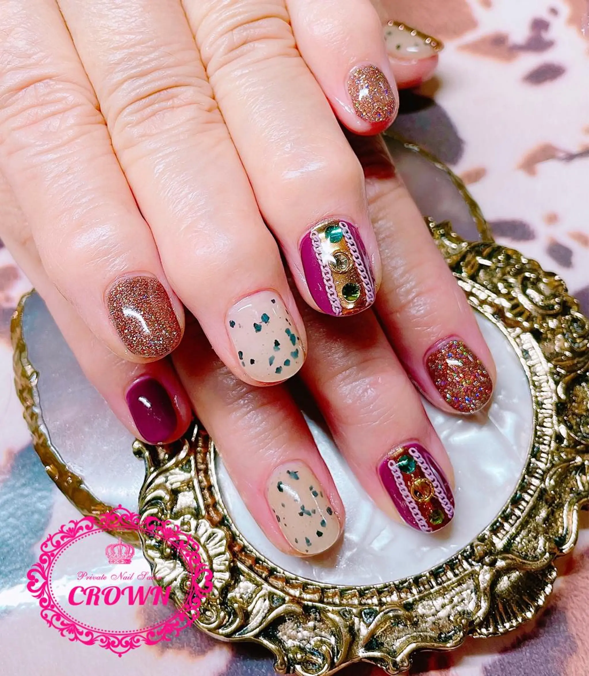 ネイル CROWN プライベートサロンのネイルデザイン