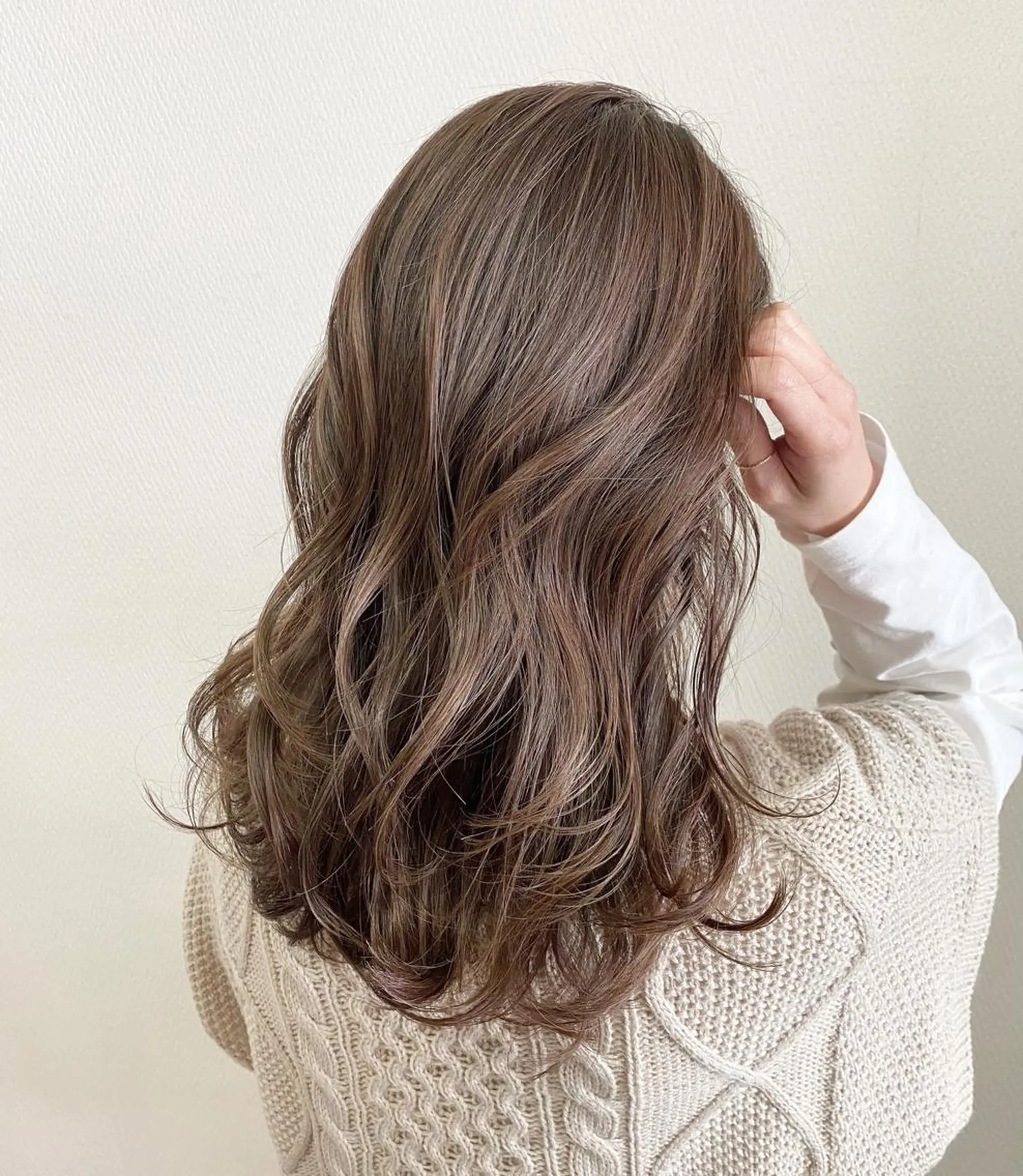 セミロング 山本 茉希のヘアスタイル