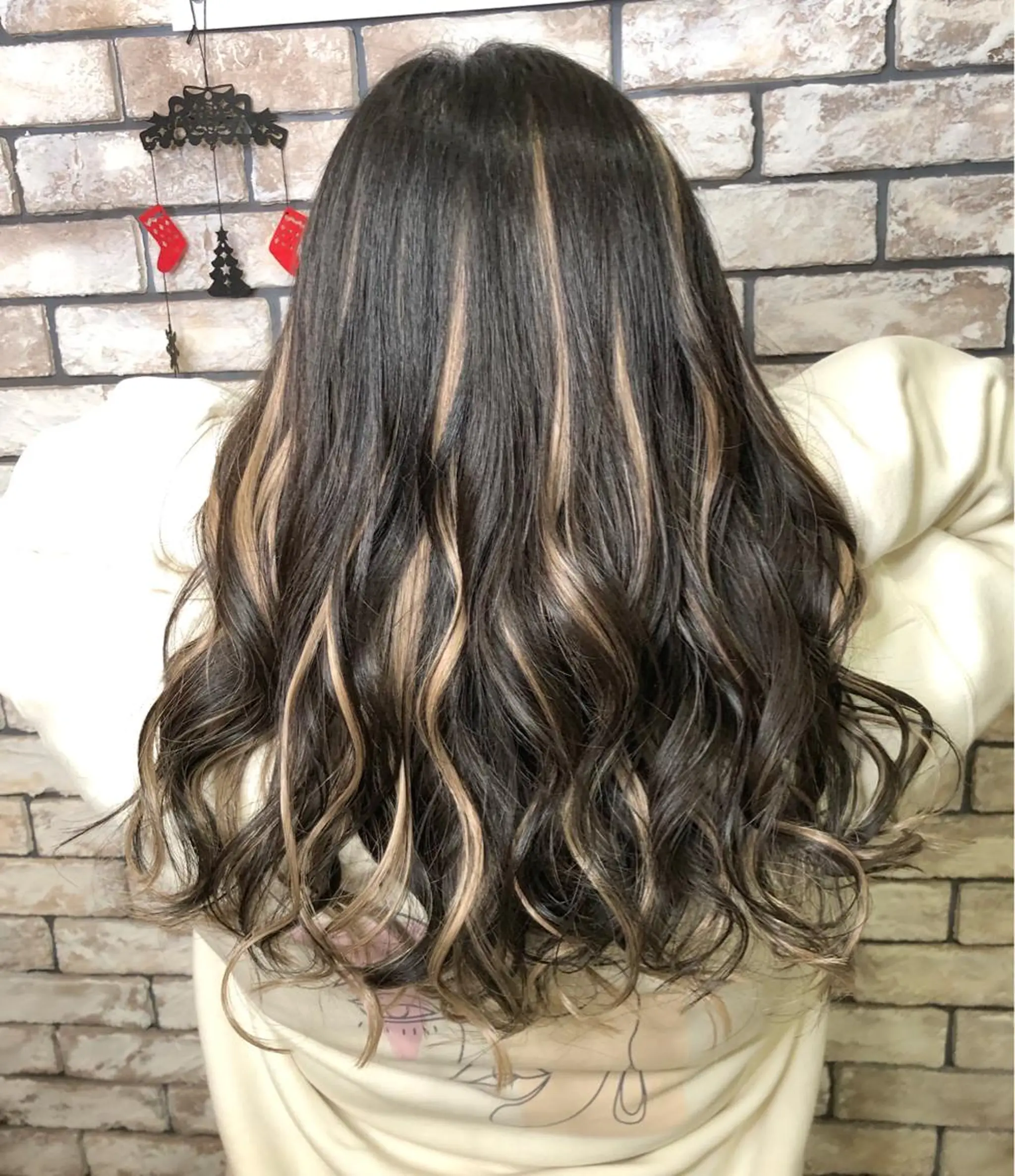 ミディアム ハイトーン/韓国風 🤍Nacchi🐈のマツエク・マツパデザイン