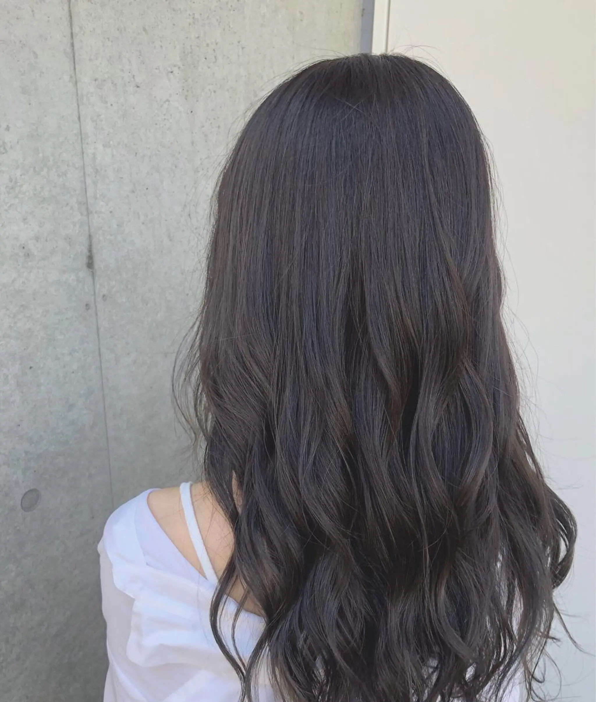 ロング 飯島 優衣のヘアスタイル