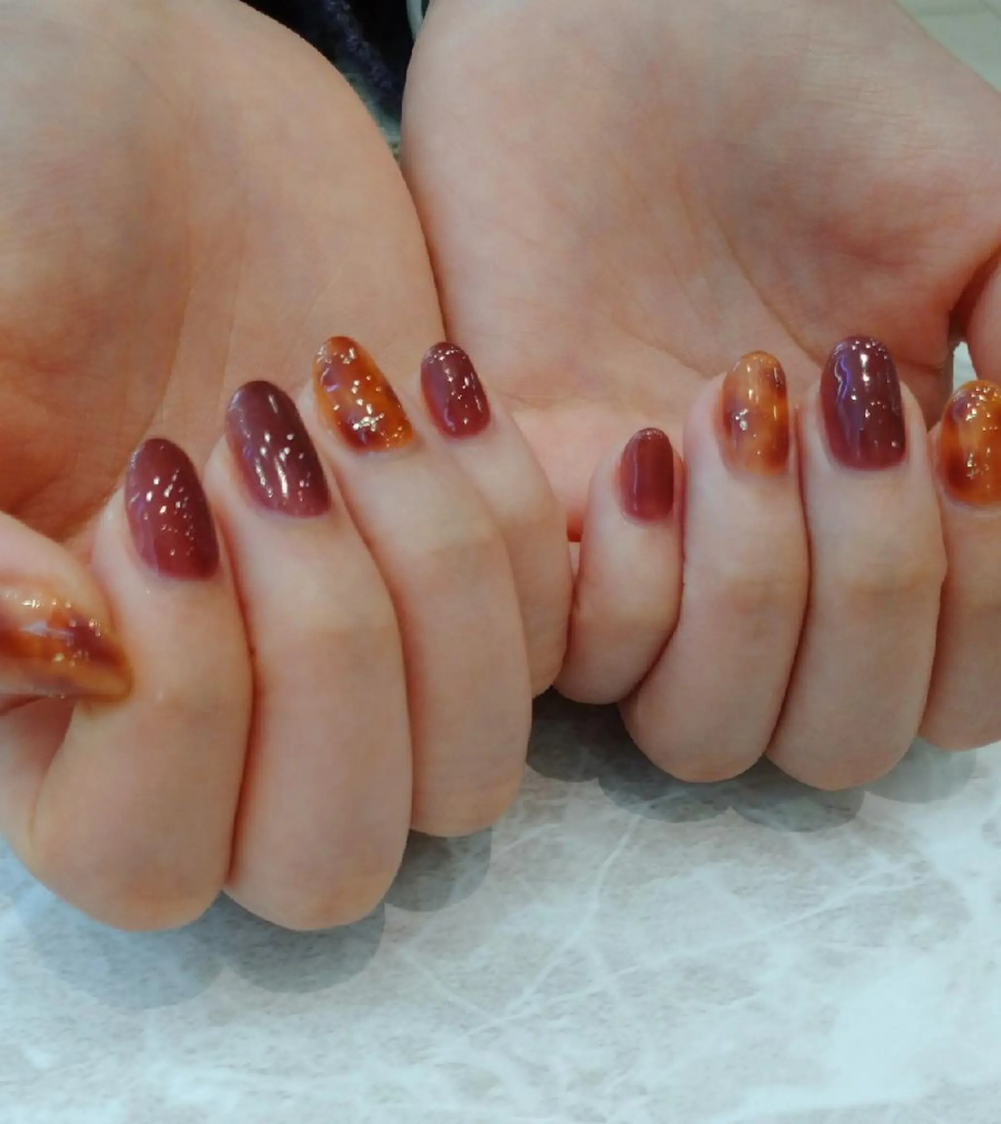 ネイル べっ甲ネイル ハンドネイル 會田 瑠衣のネイルデザイン