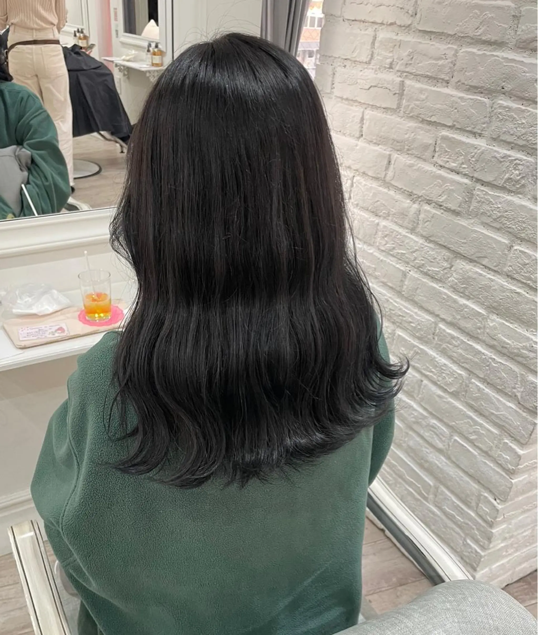 セミロング カラー アッシュ ミストバング 黒髪 ブリーチ ブルーカラー ヘアアレンジ/ 暖色🩵hazukiのヘアスタイル