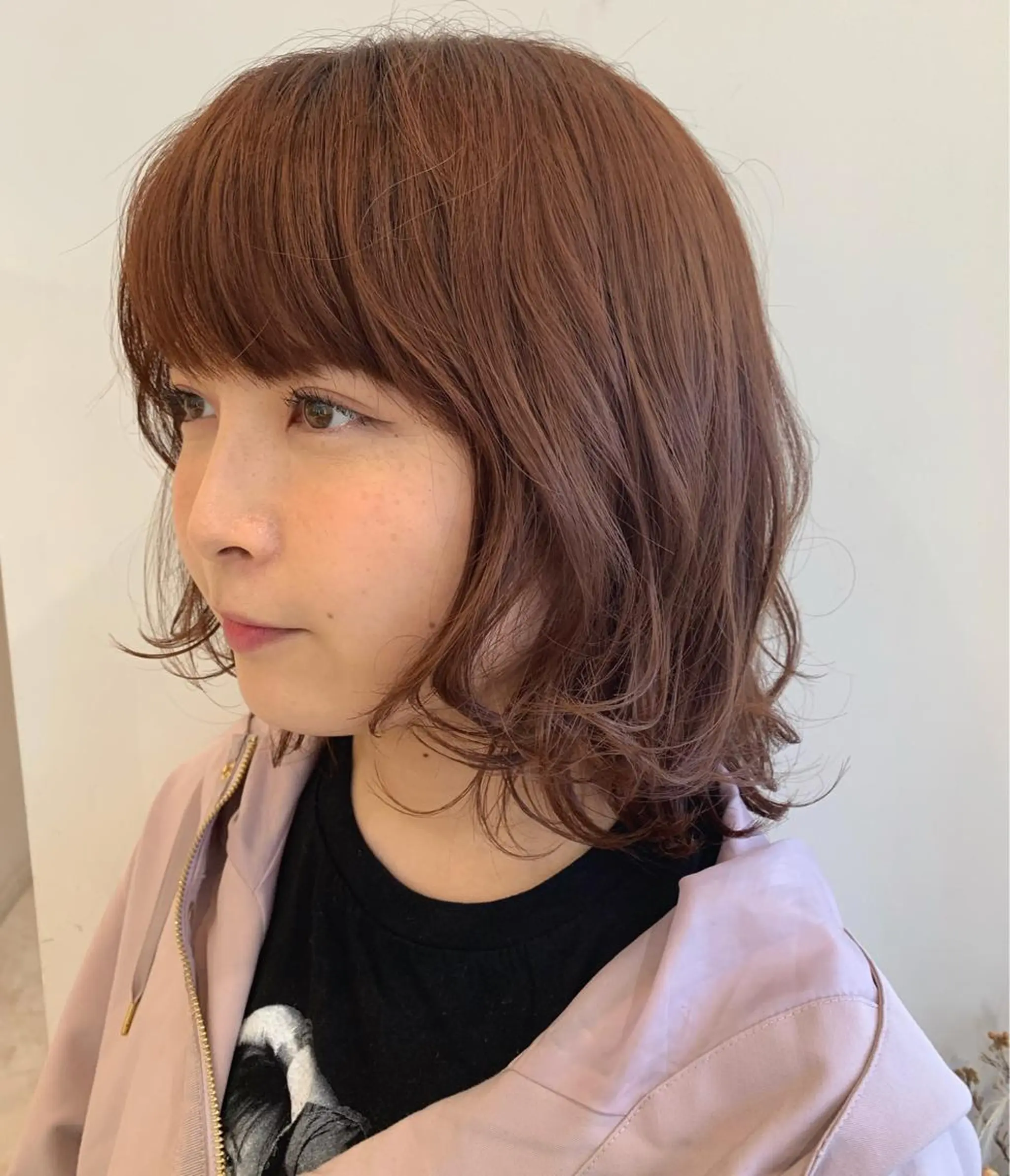 ミディアム カラー ブラウンカラー ピンクカラー ピンクブラウン 加藤 佑哉のヘアスタイル