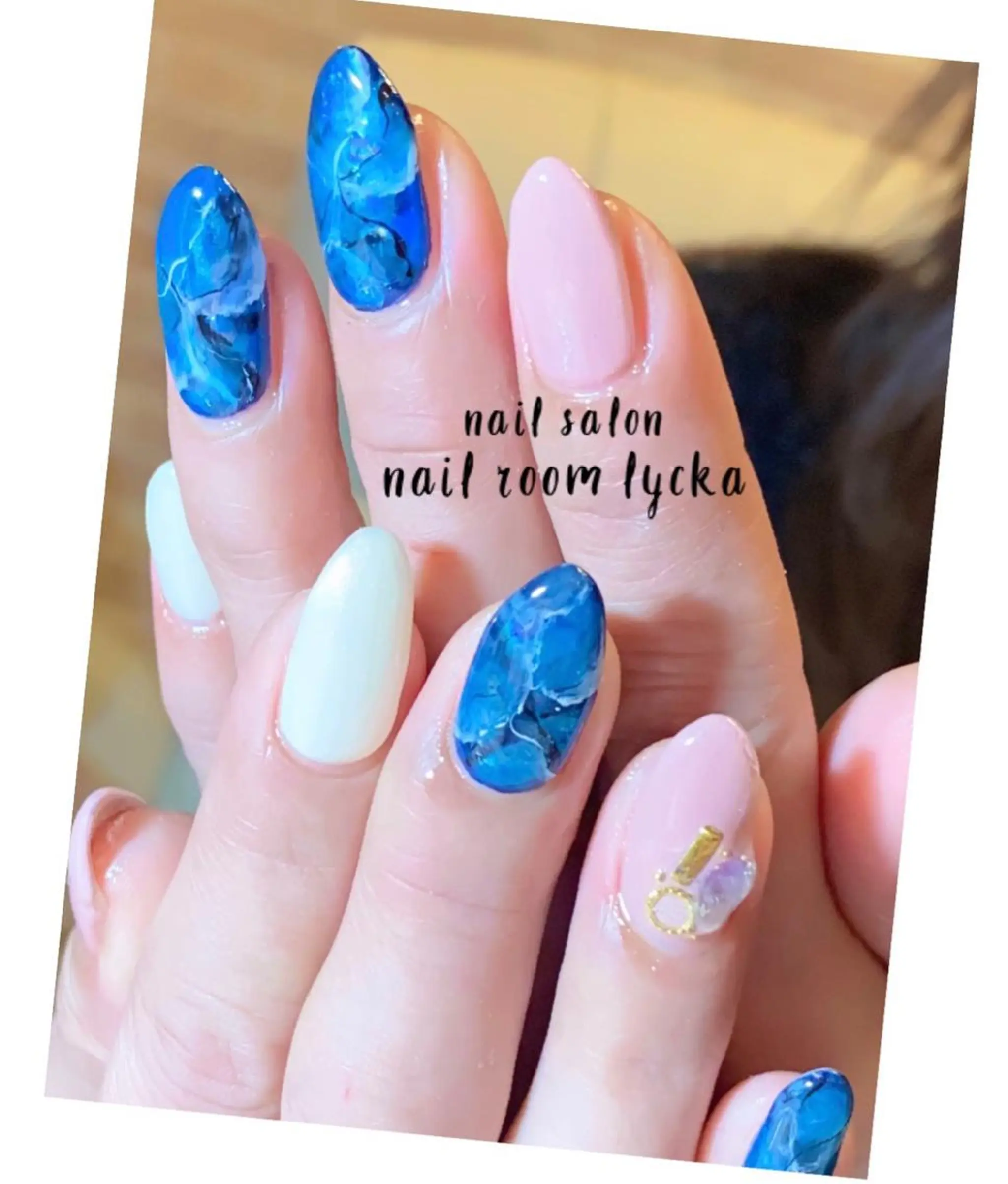 ネイル ニュアンスネイル ﾈｲﾙﾙｰﾑﾘｯｶ 𝐦𝐚𝐲𝐮のネイルデザイン