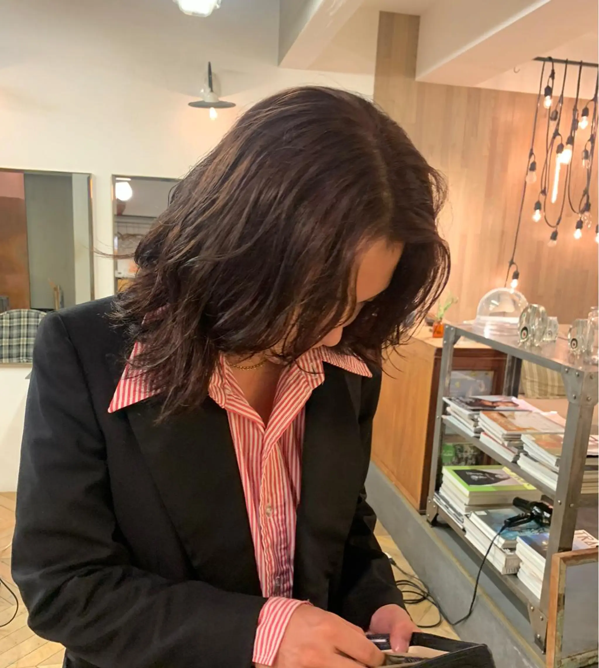 カラー パーマ ツイストスパイラルパーマ バレイヤージュ ブリーチ ケアブリーチ デザインカラー スパイラルパーマ 🌐hina⭐️のヘアスタイル