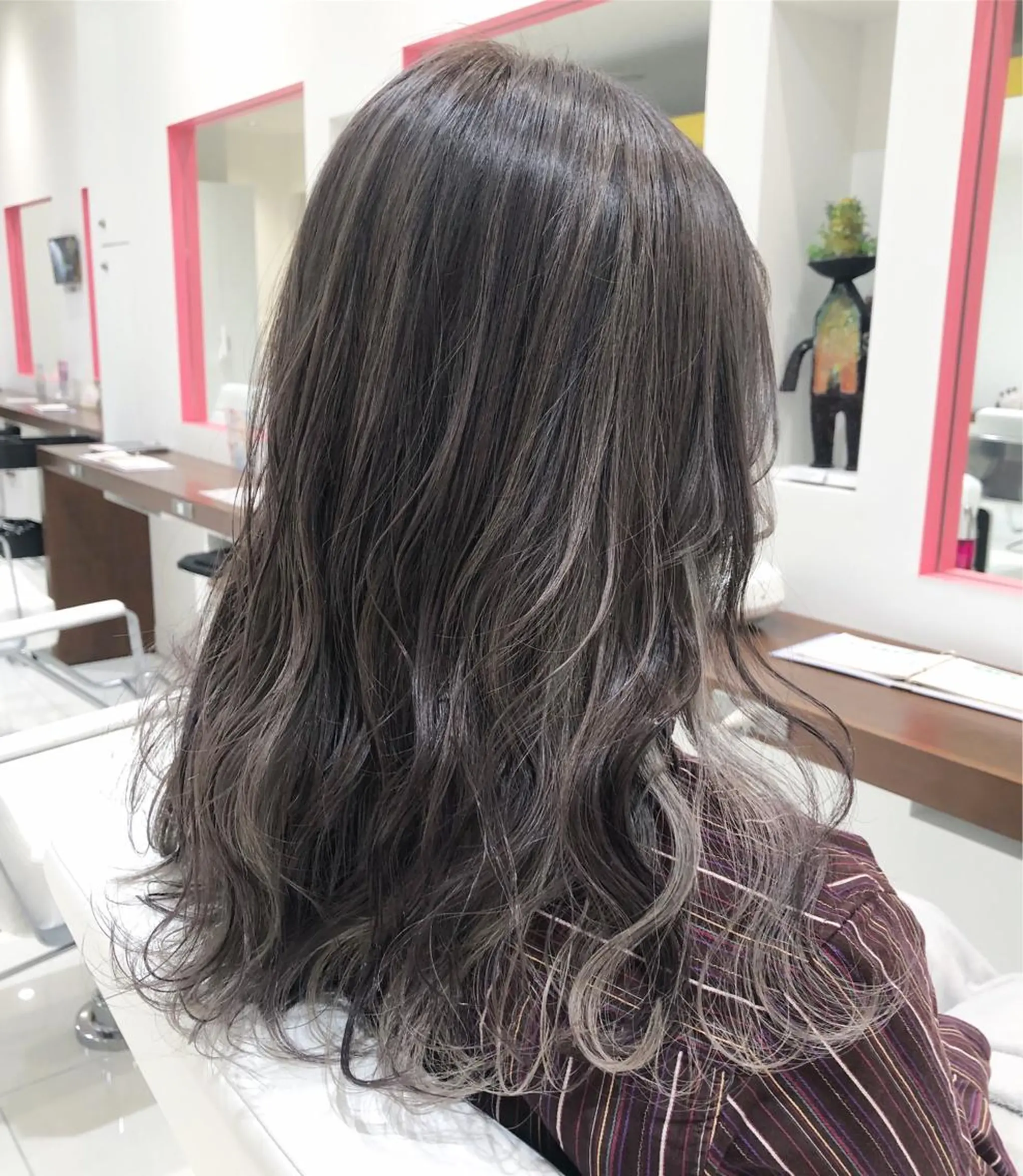 ロング ヘアカラー sano sayakaのヘアスタイル