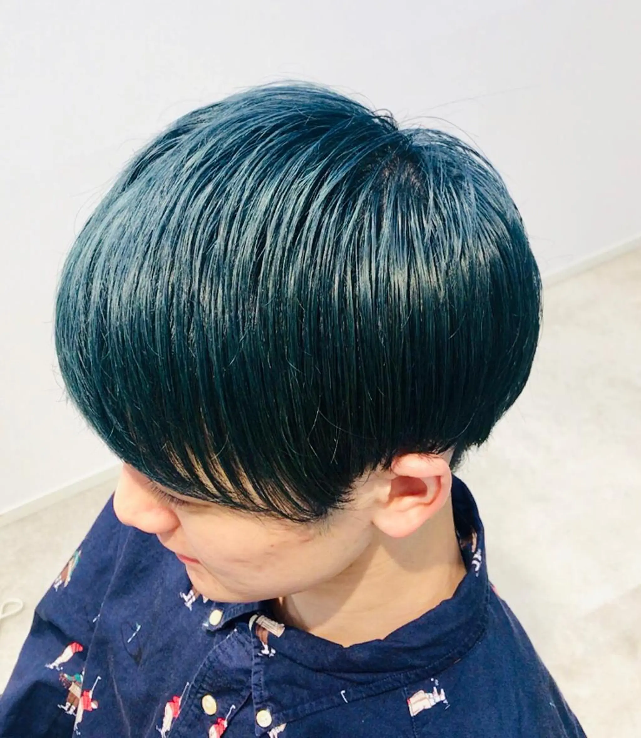 ショート カラー メンズ メンズブリーチ ブリーチ ショートヘア相談所✨ 澤里大のヘアスタイル