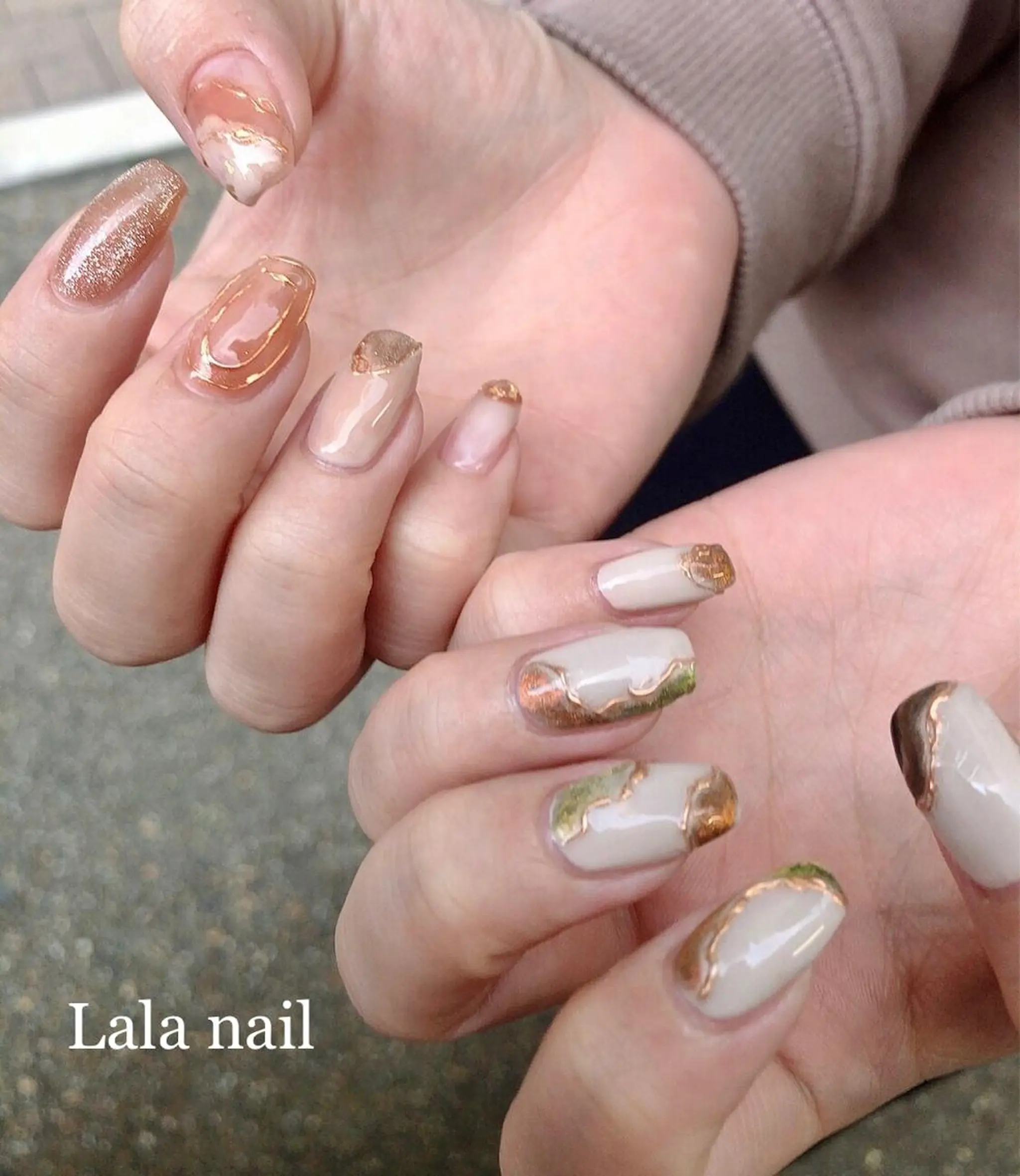 ネイル ブラウン マグネットネイル ミラーネイル ニュアンスネイル Lala nailのネイルデザイン