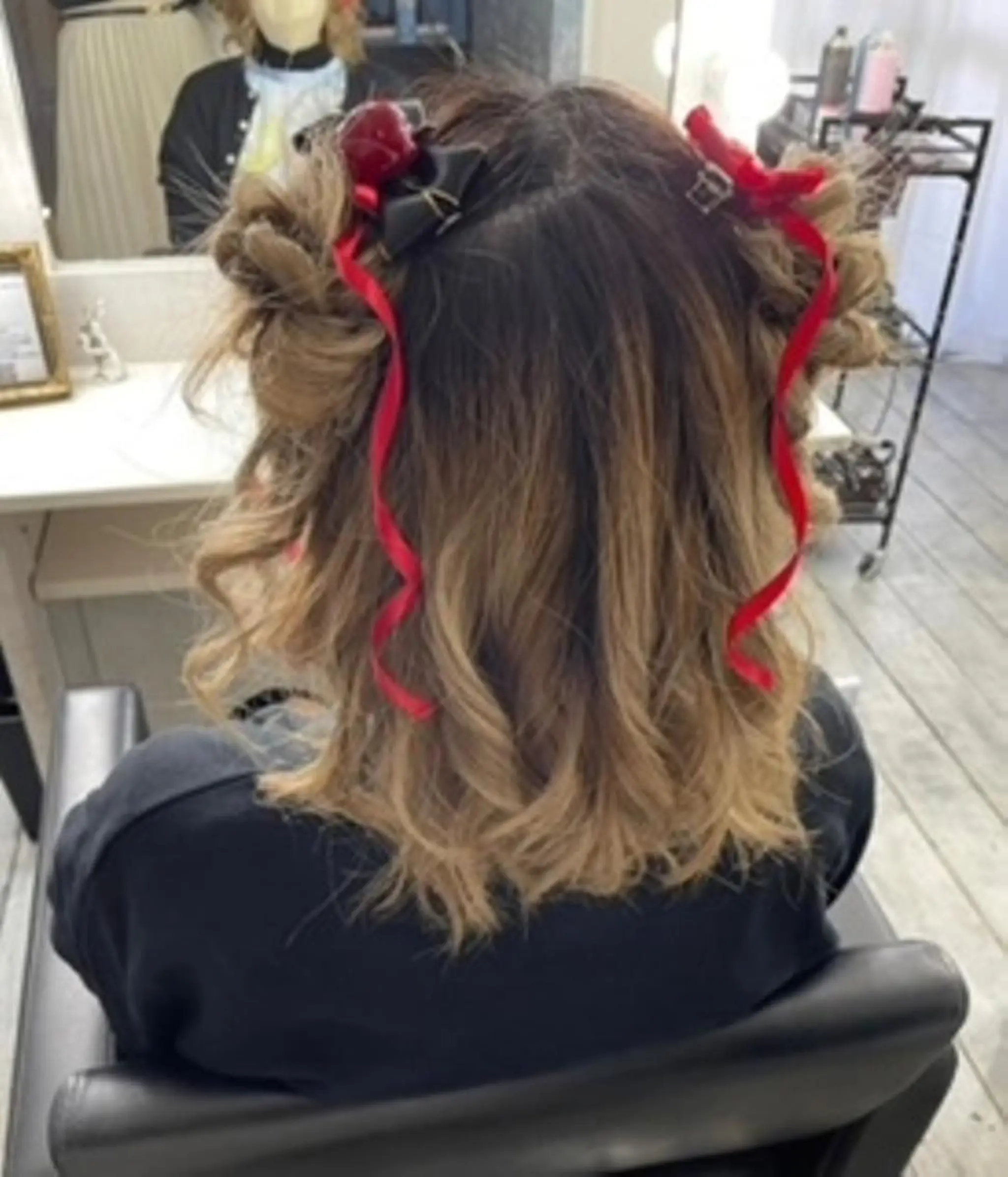 ヘアアレンジ お団子ヘア shizuka 👸ヘアセット✨のヘアスタイル