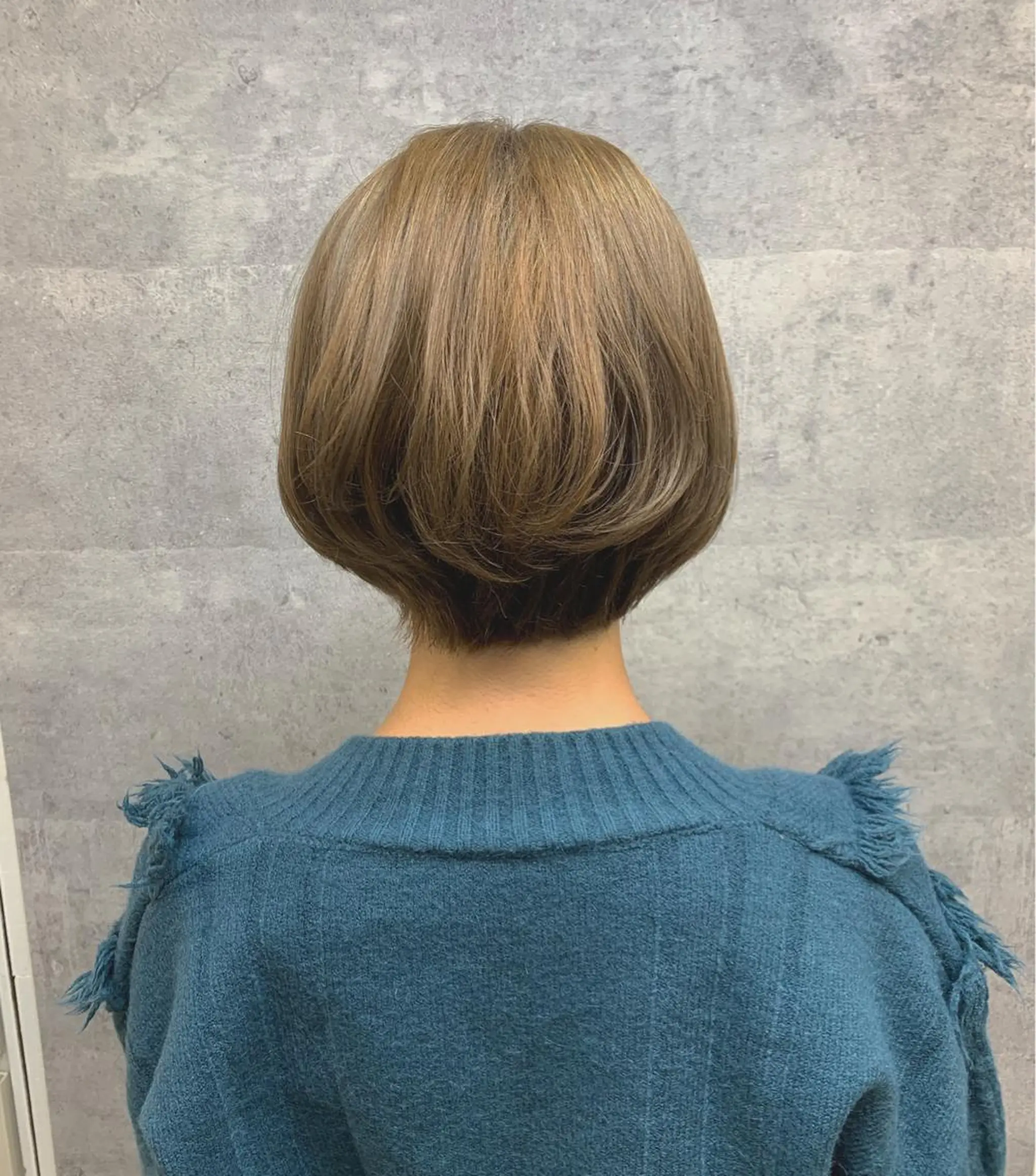ショート カラー ベージュカラー ヘアカラー 今野 美栄のヘアスタイル
