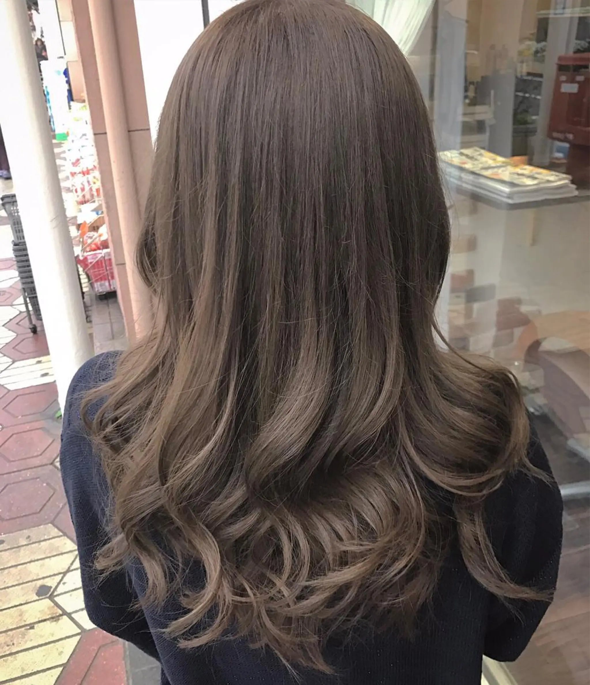 セミロング カラー Parfait 山本のヘアスタイル