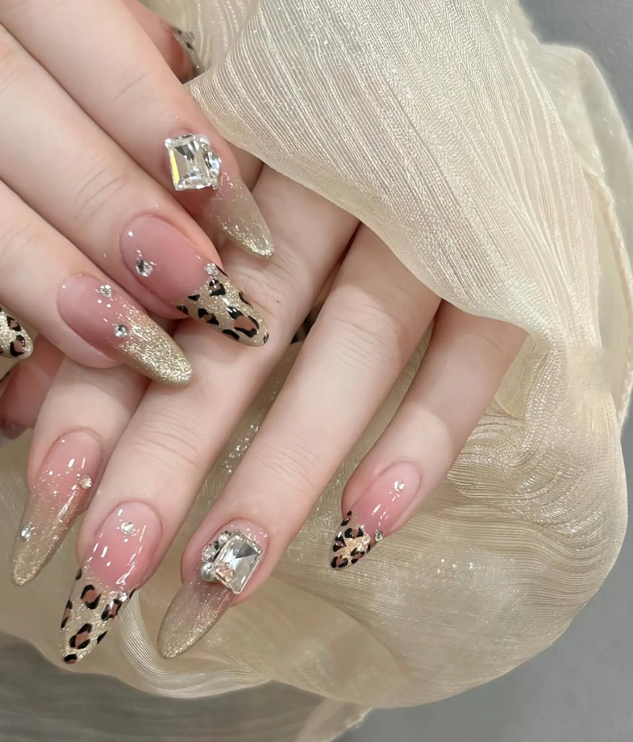 ネイル ハンドネイル 🍑長さだし ワンホン💅モモコのネイルデザイン