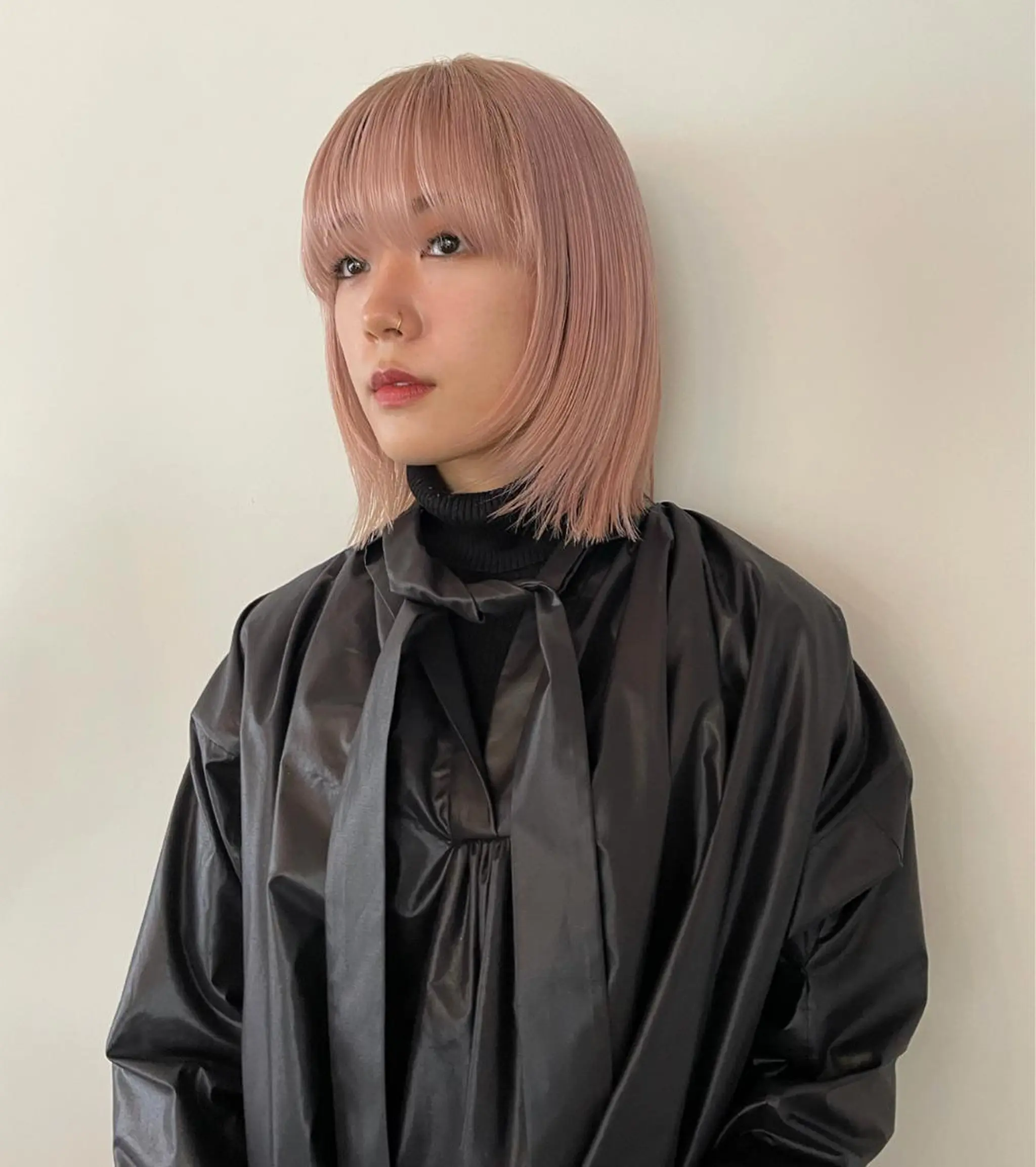 ミディアム カラー ハイトーンカラー ヘアカラー トリートメント chiharu ボブ/レイヤーのヘアスタイル