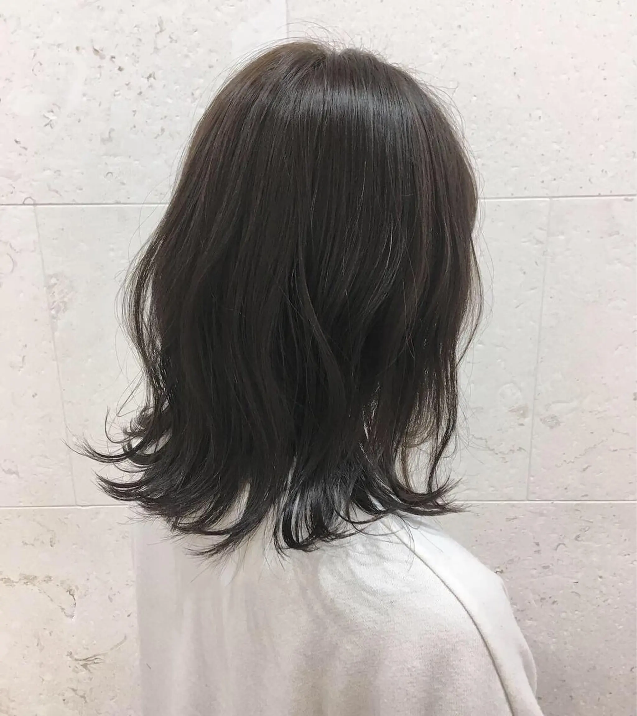 ミディアム アッシュ カット ヘアカラー トリートメント 斉藤 貴也のヘアスタイル