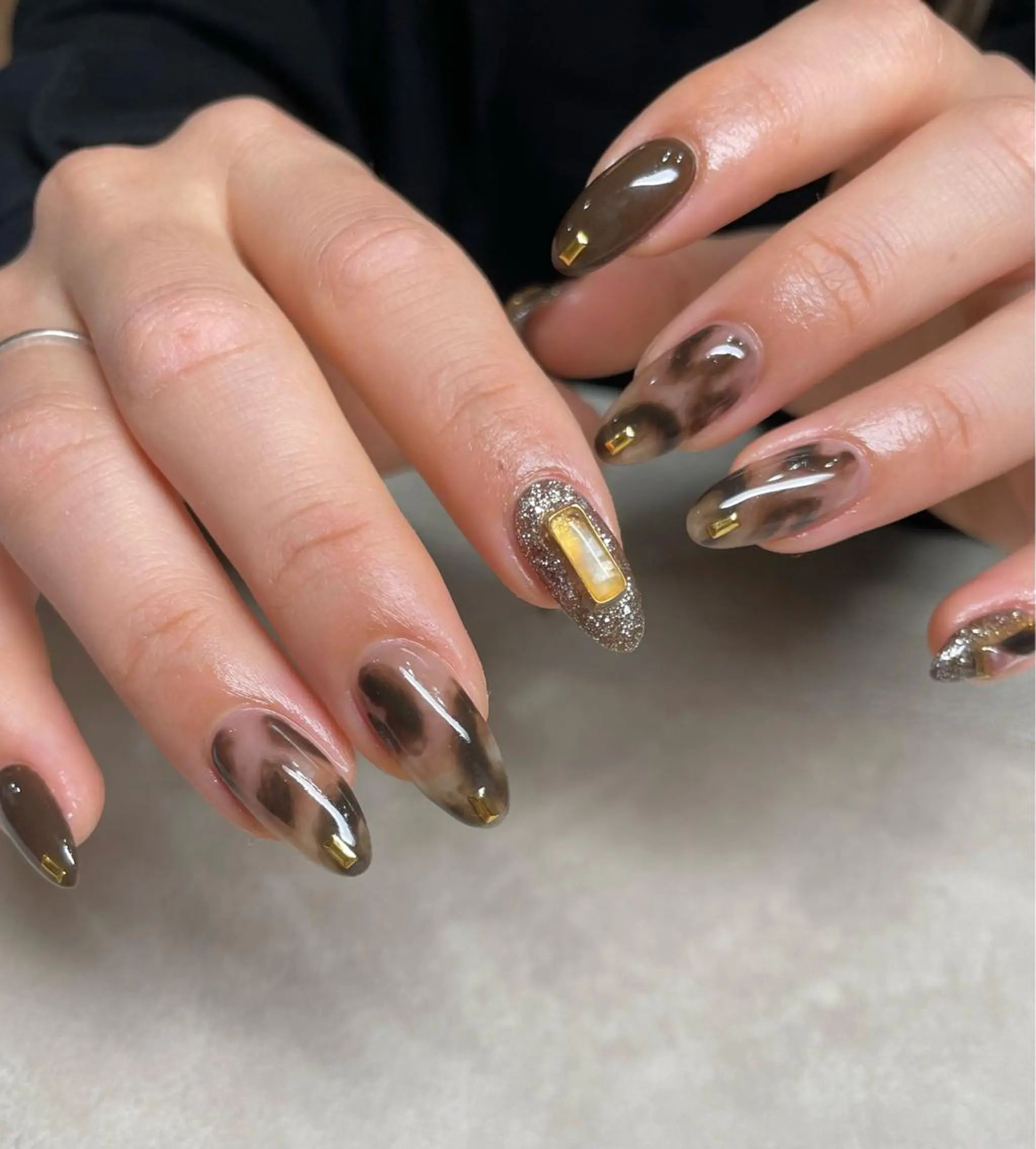 ネイル 持ち込み ハンドネイル フットネイル with hues所属・with hues AYAのネイルデザイン