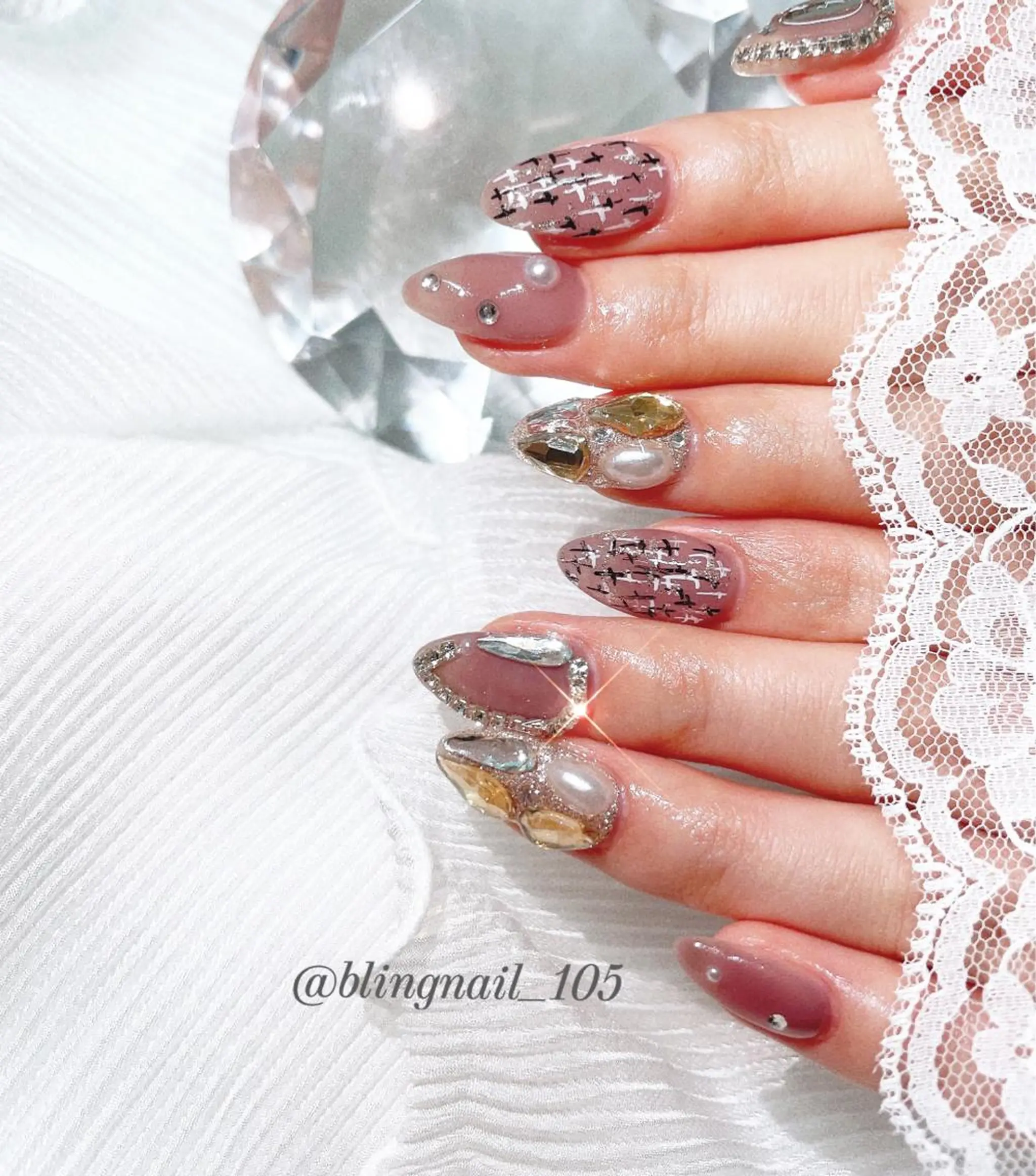 ネイル 23時まで❤︎韓国、 ワンホンネイルのネイルデザイン