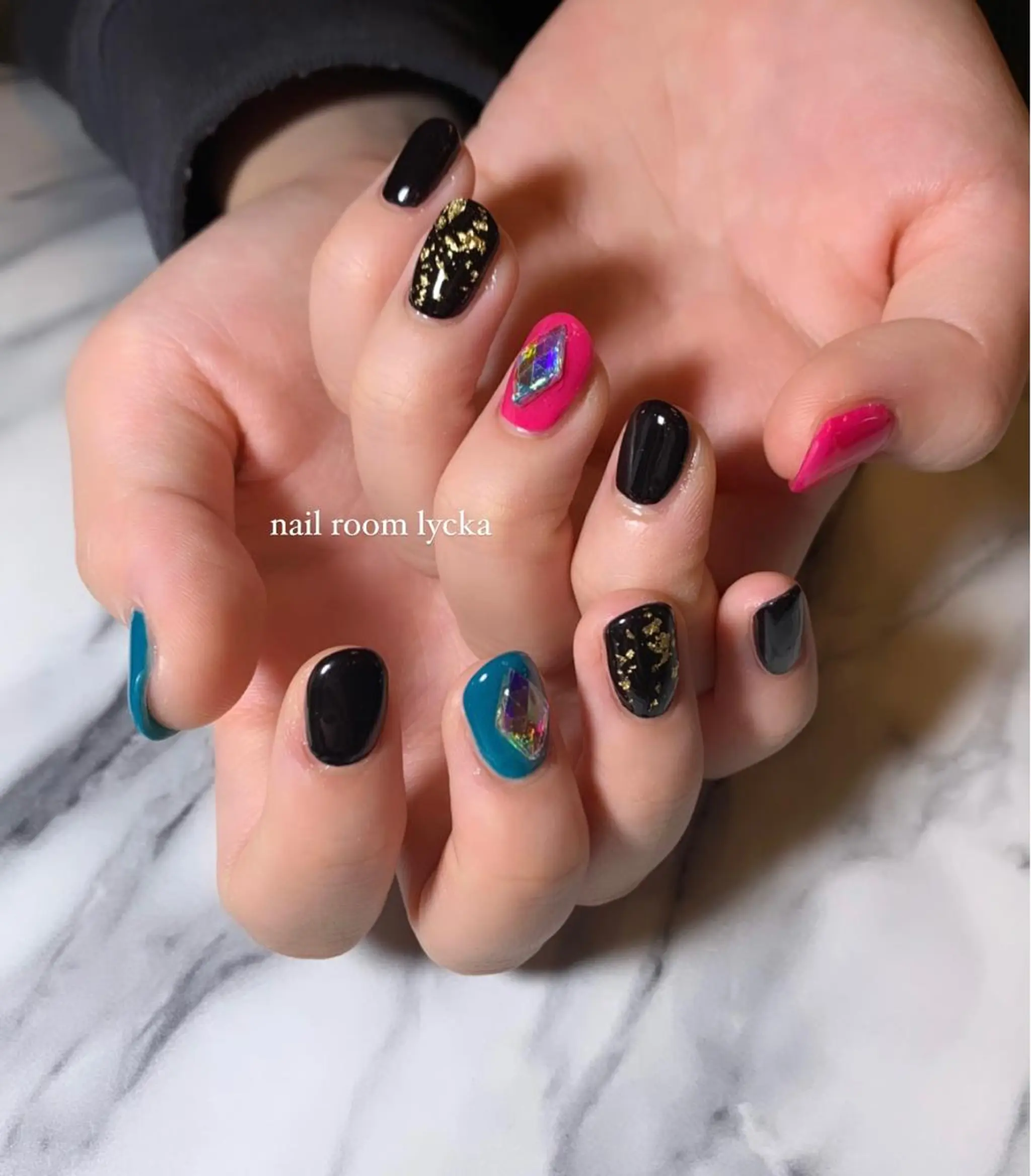 ネイル ﾈｲﾙﾙｰﾑﾘｯｶ 𝐦𝐚𝐲𝐮のネイルデザイン