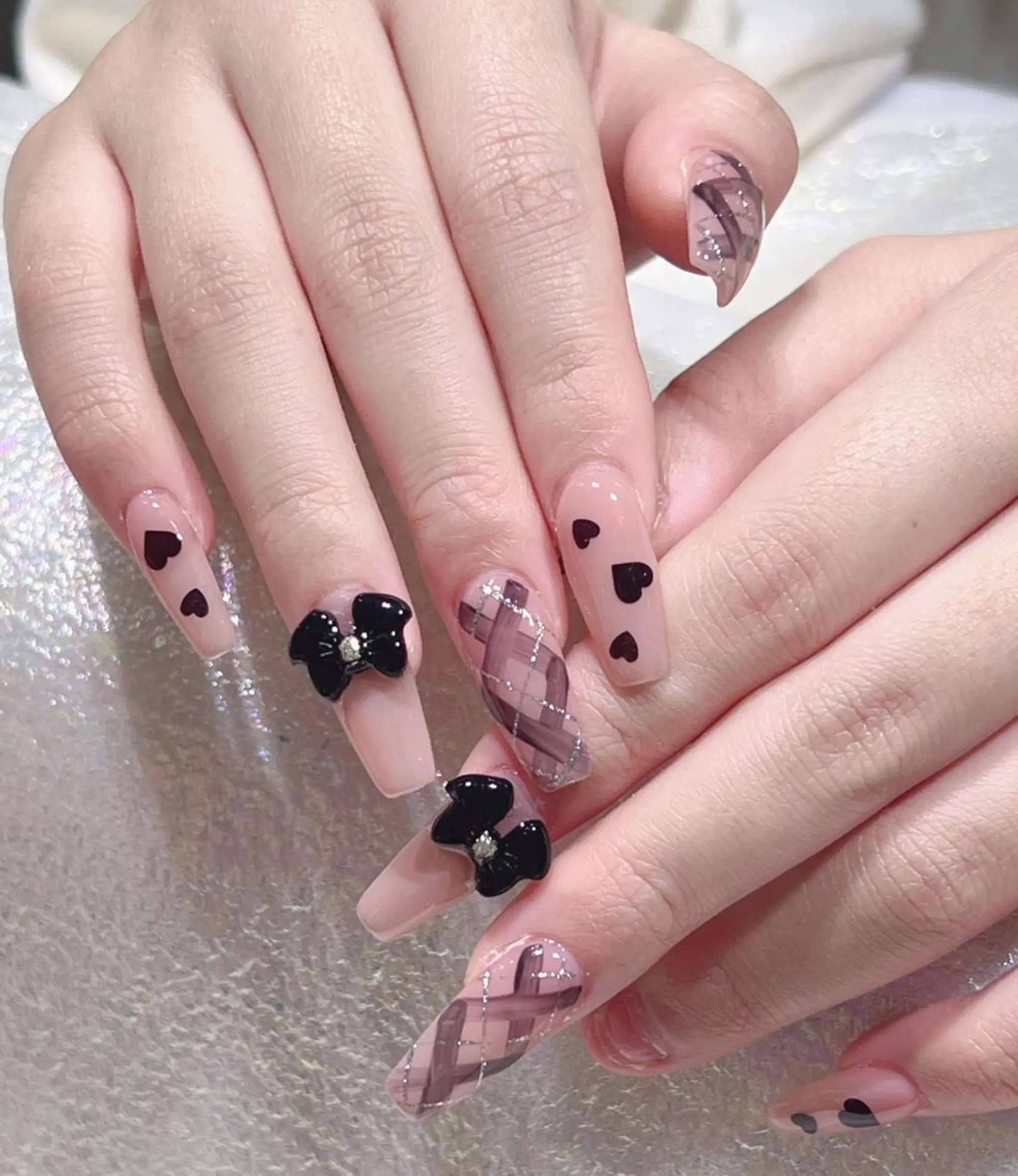 ネイル ハンドネイル Queens 榊 まおのネイルデザイン