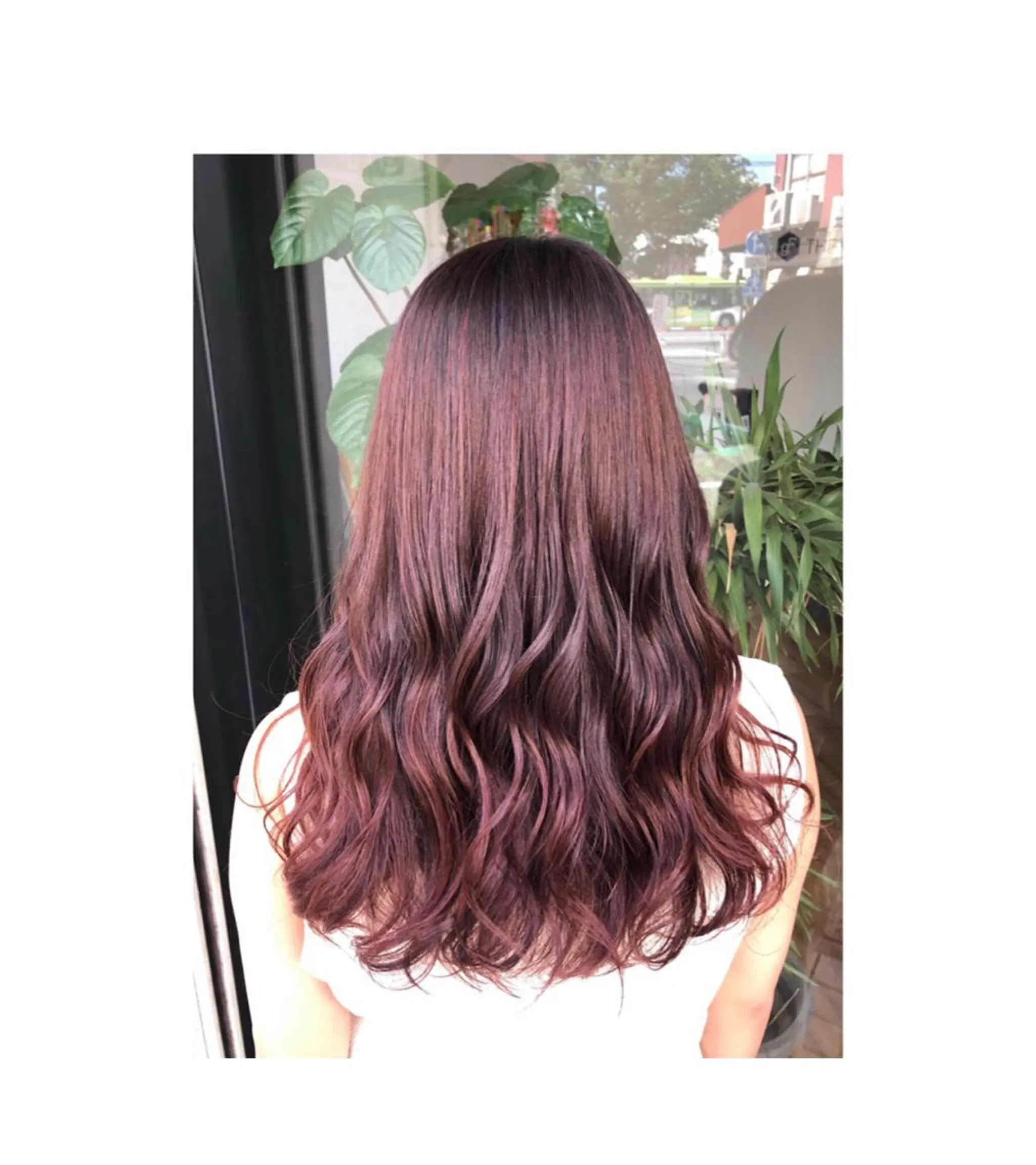 ロング カラー あらい なつみのヘアスタイル